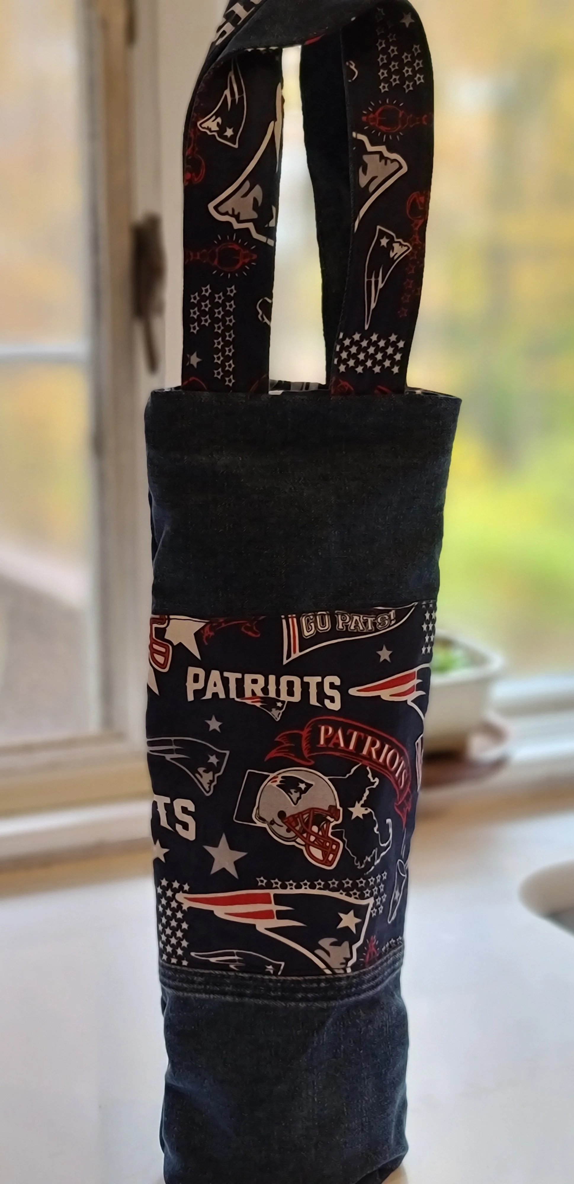 wine tote_Pats.jpg