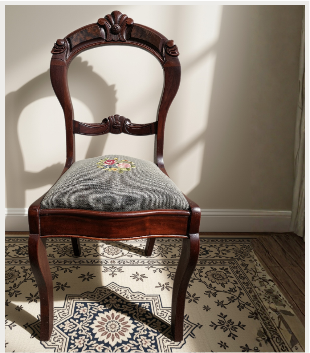 Antiques background-5.png