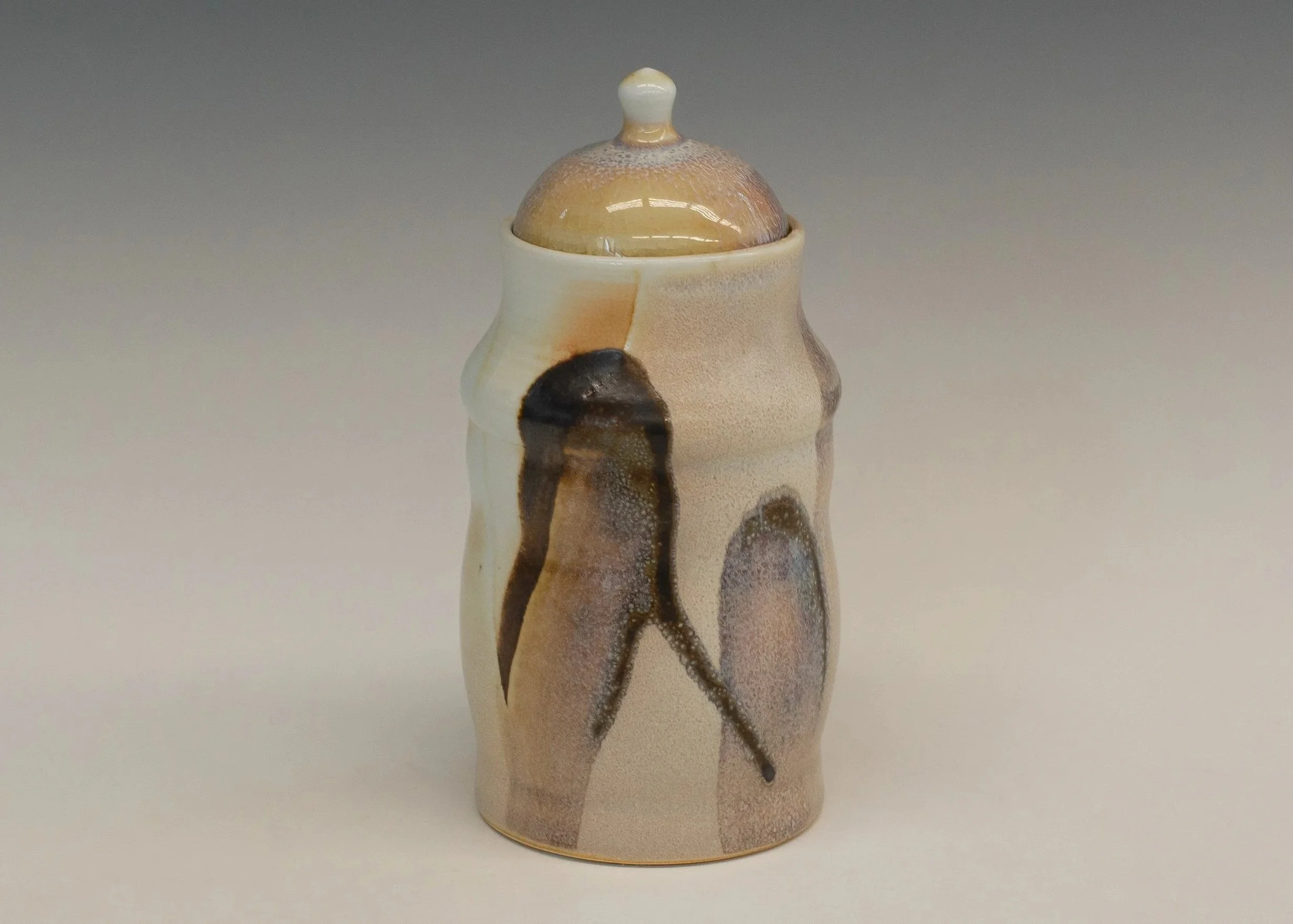 2025
wood
porcelain