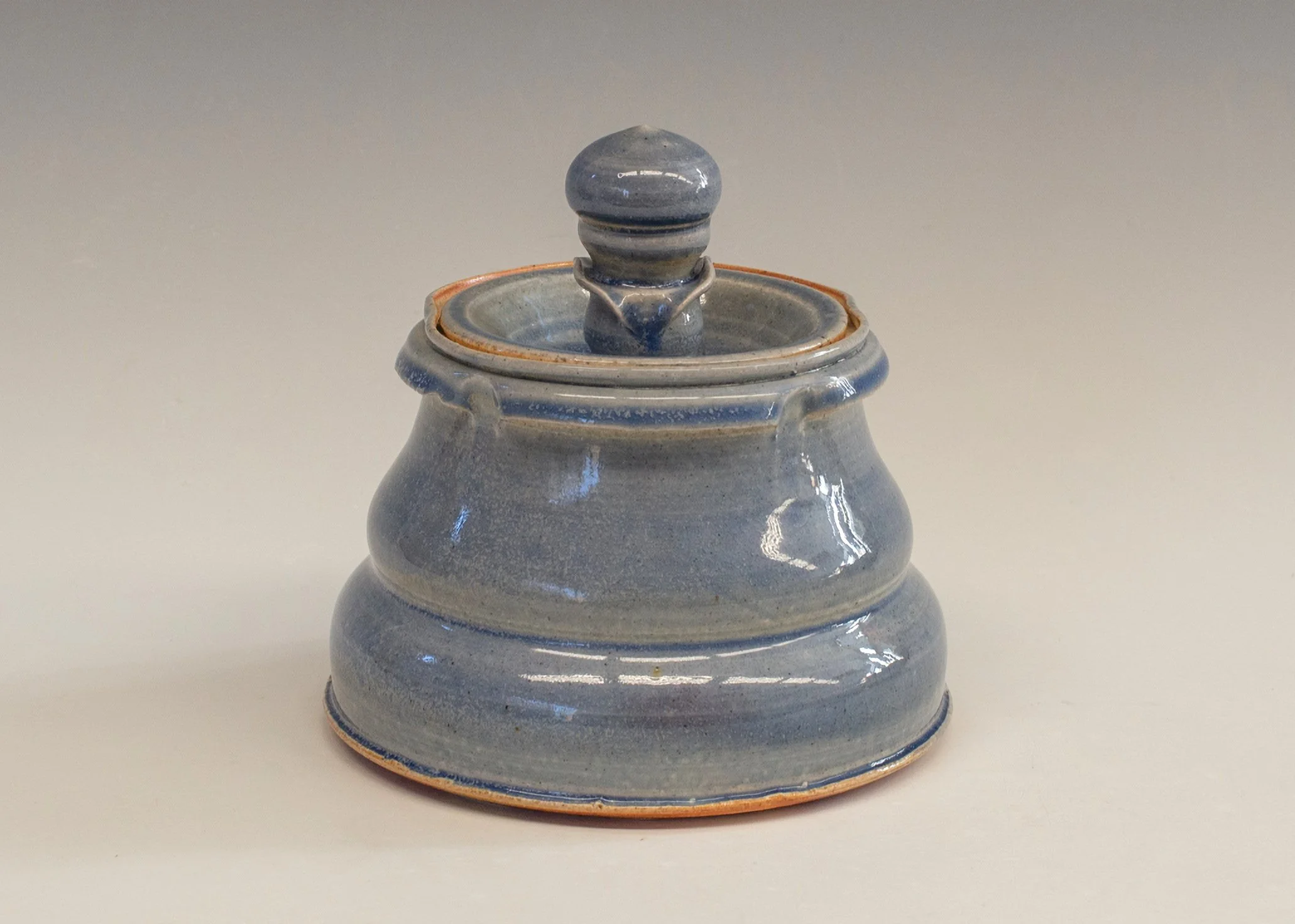 2025
soda
white stoneware