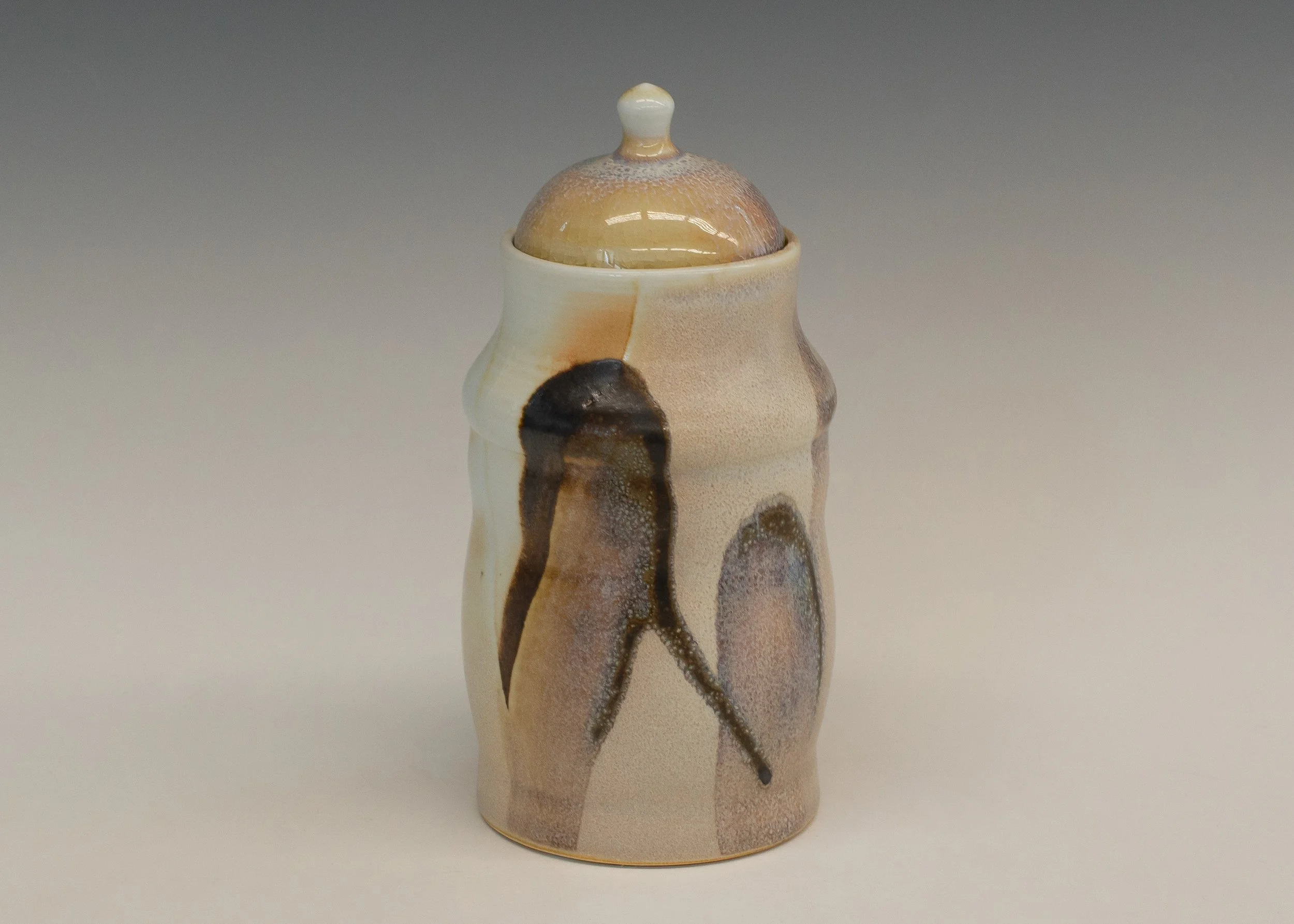 2025
wood
porcelain