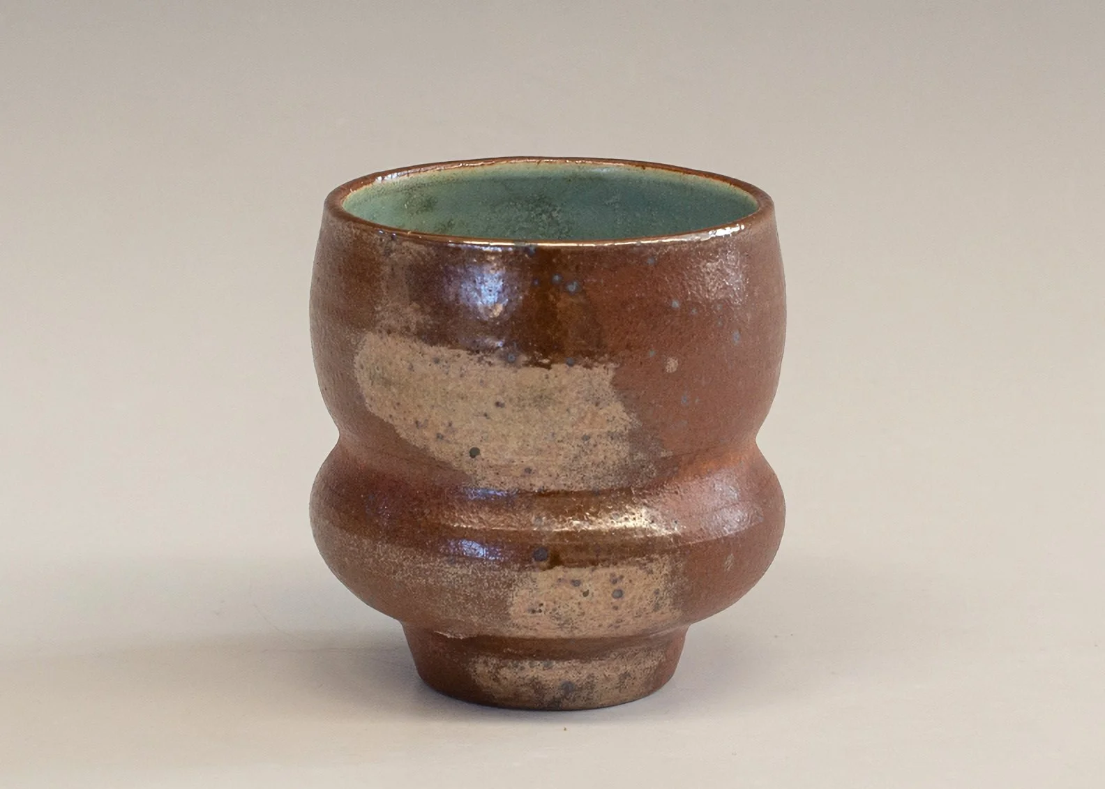 2025
soda
stoneware