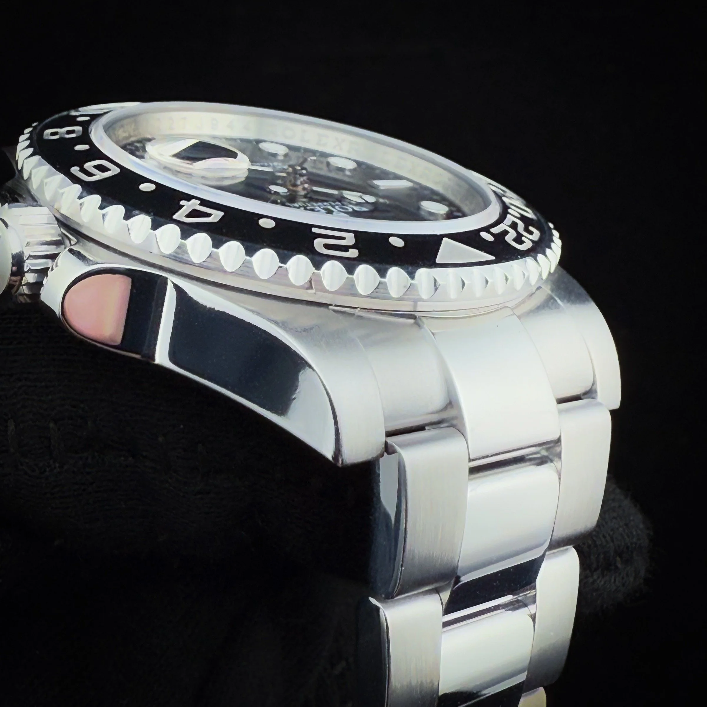 rolex-116710ln-green-arrow_3976.jpg