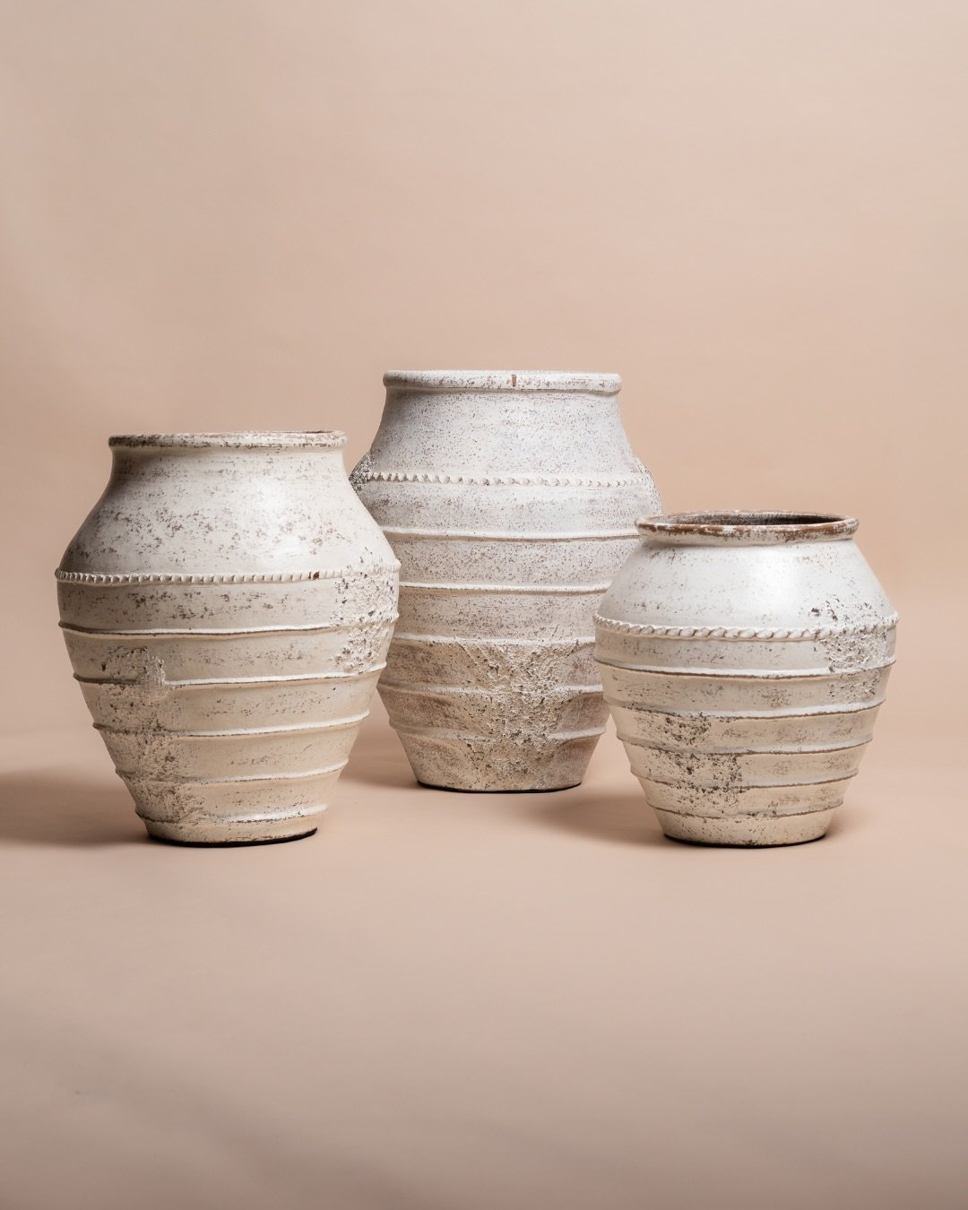 Getting up close and personal with our Italia range of pots and urns.

They bring that soft European romance to any celebration and are an effortless styling win with maximum impact. Whether placed by the bar, framing your ceremony entrance, beside y