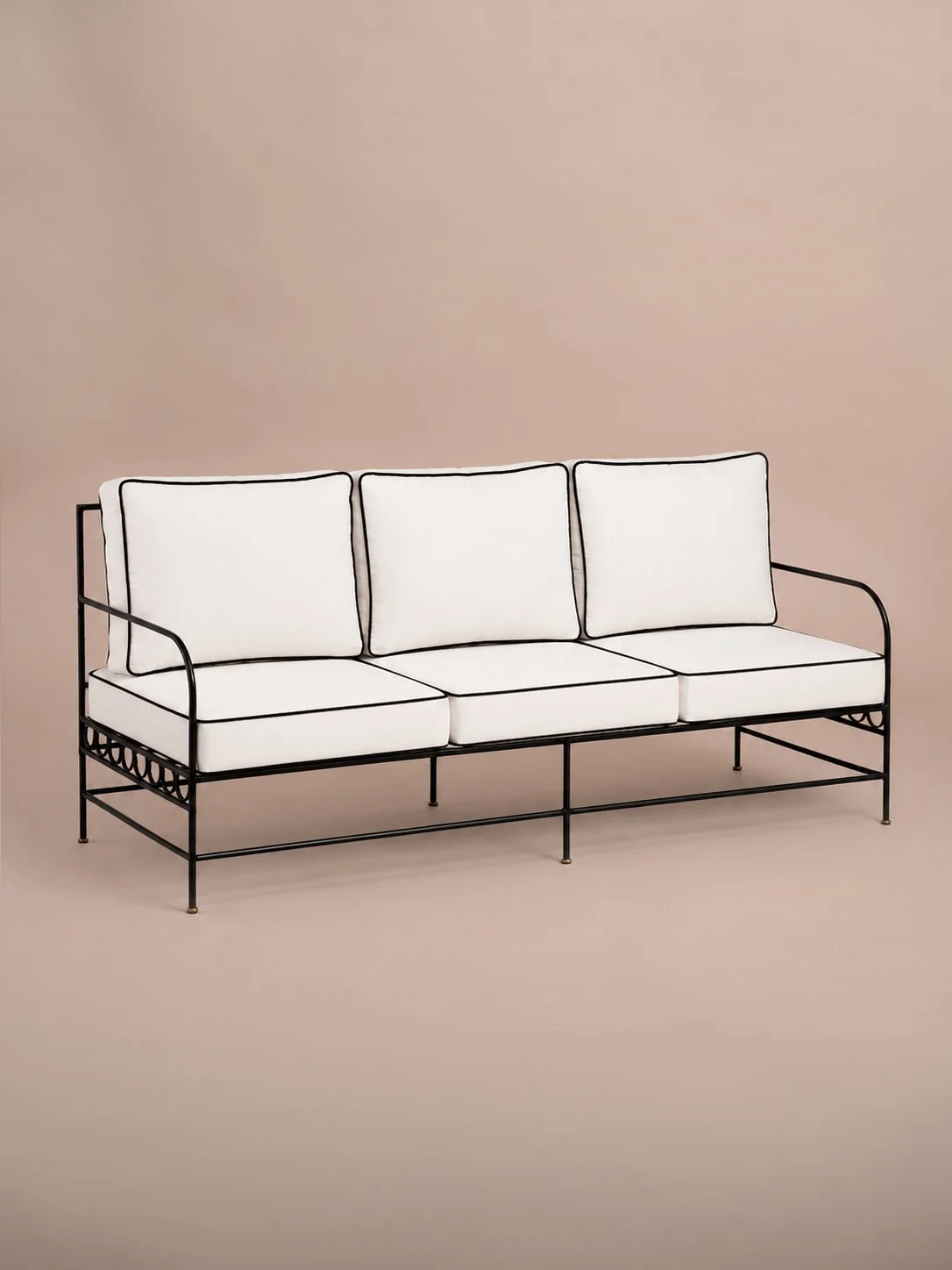 Leona Sofa