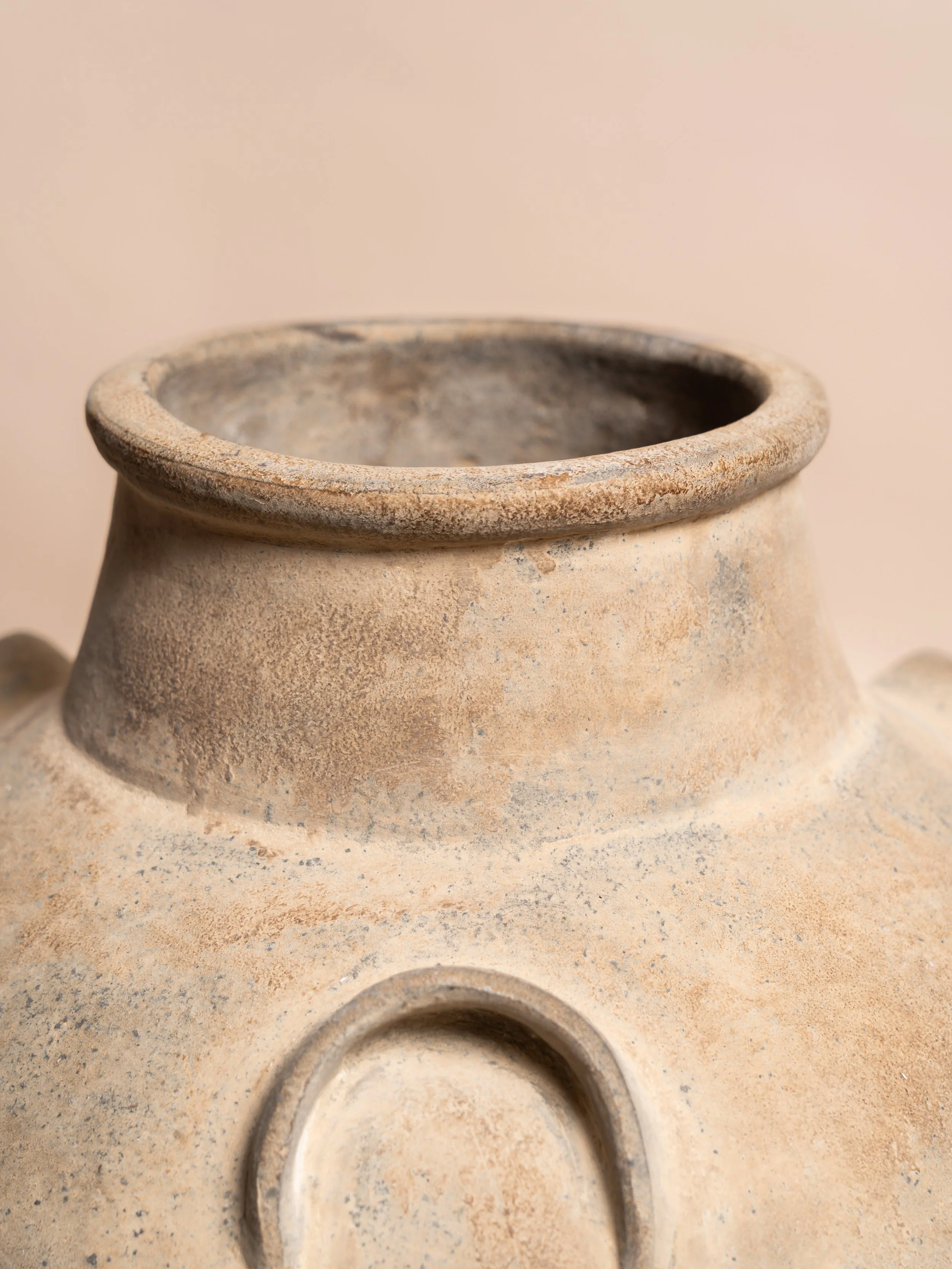 Close‑up detail of the natural Tuscany pot — wedding décor hire