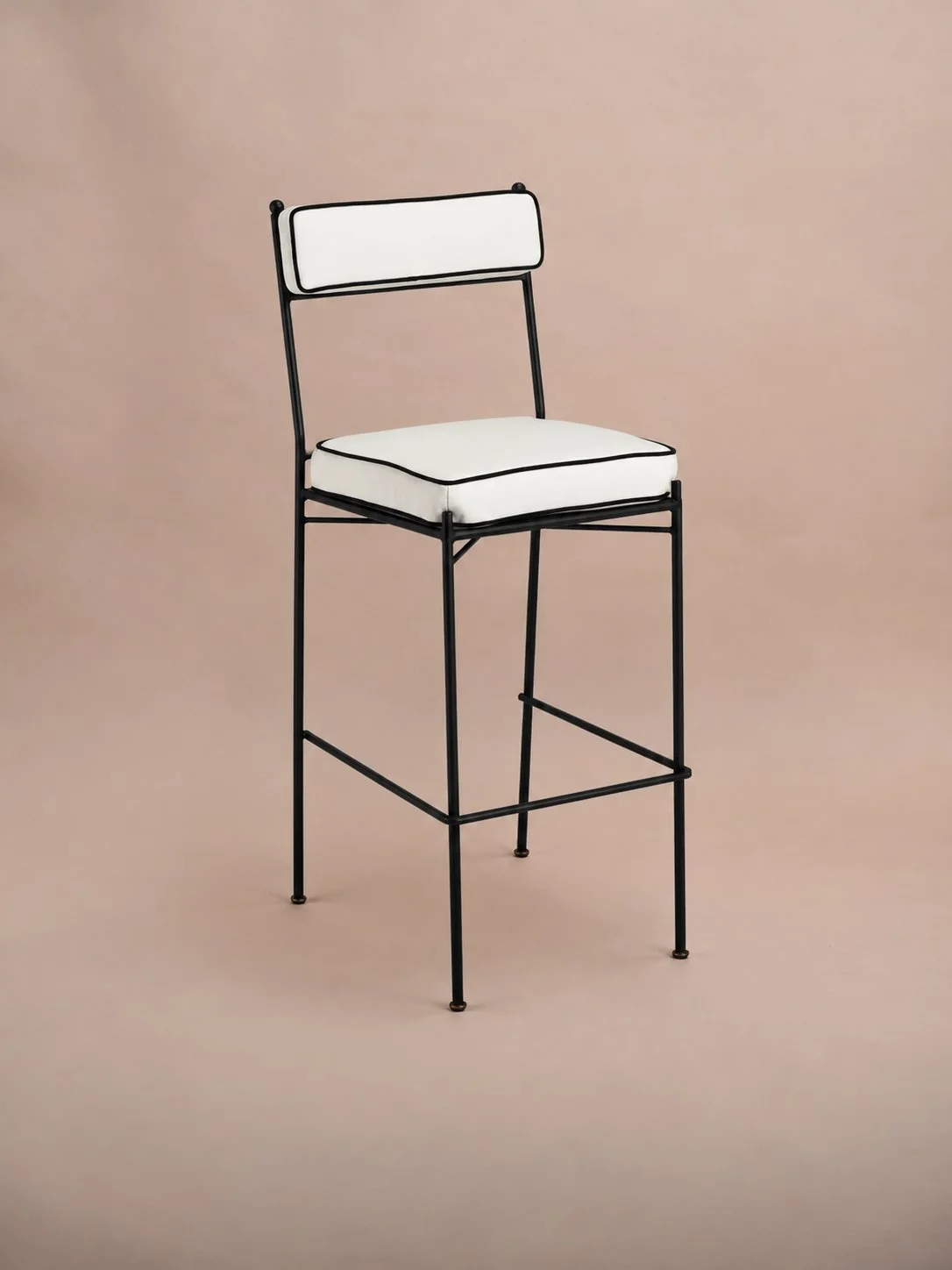 Leona Barstool