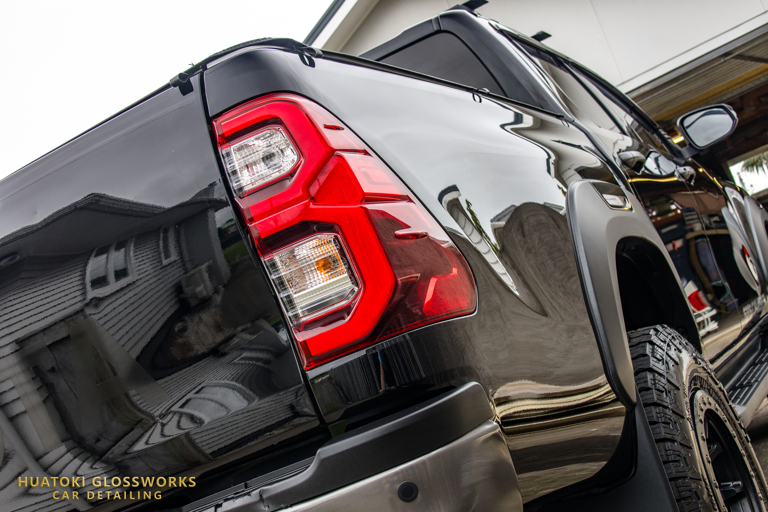 SR5 Hilux.png