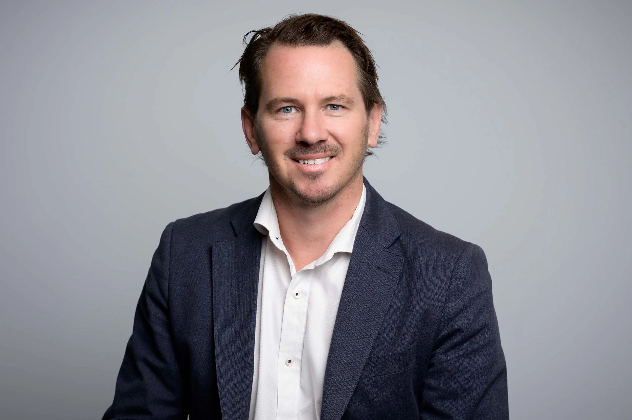 Chris Kelly, Stonepeak Construction CEO. Chris sets company direction, strengthens client relationships, and builds high-performing teams. With over 30 years in property and construction, he has delivered award-winning projects across all sectors.