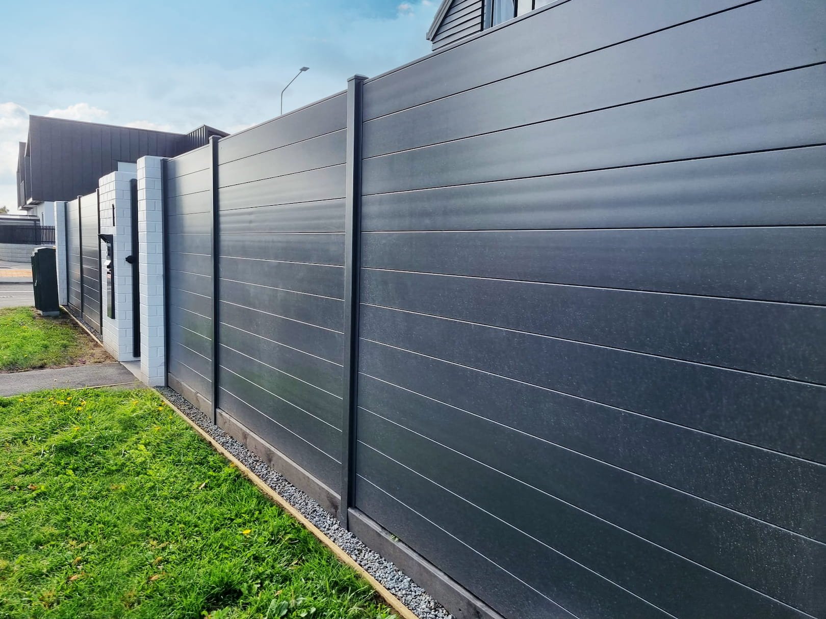 VistaWall-Horizontal-Solid-3.jpg