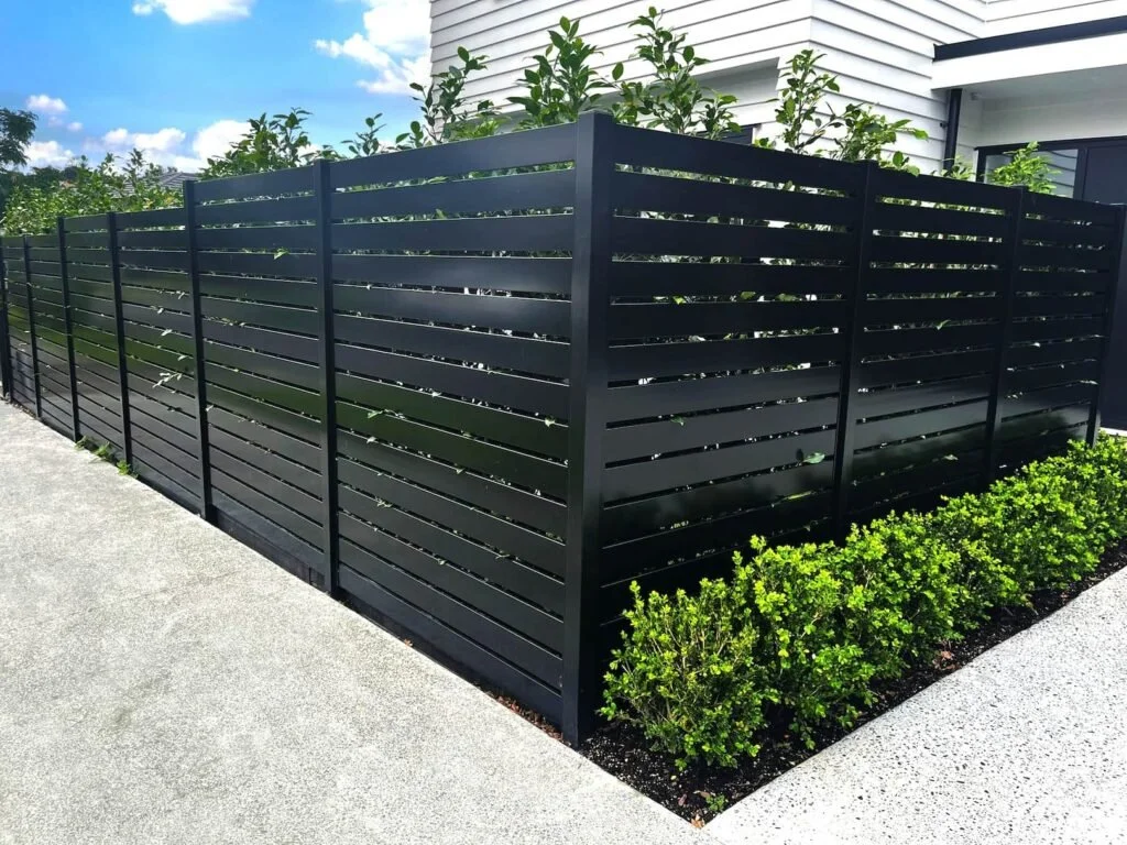 VistaWall-Horizontal-Slat-140-1024x768.jpg
