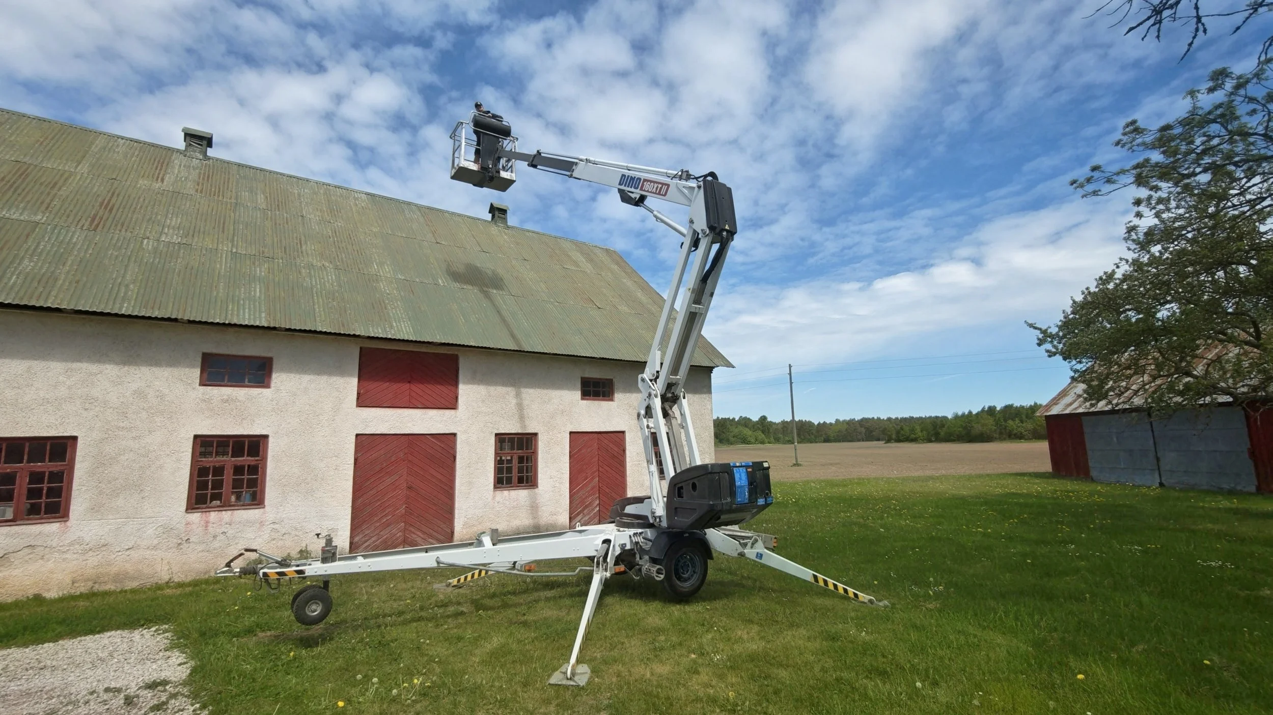 Hyr vår skylift