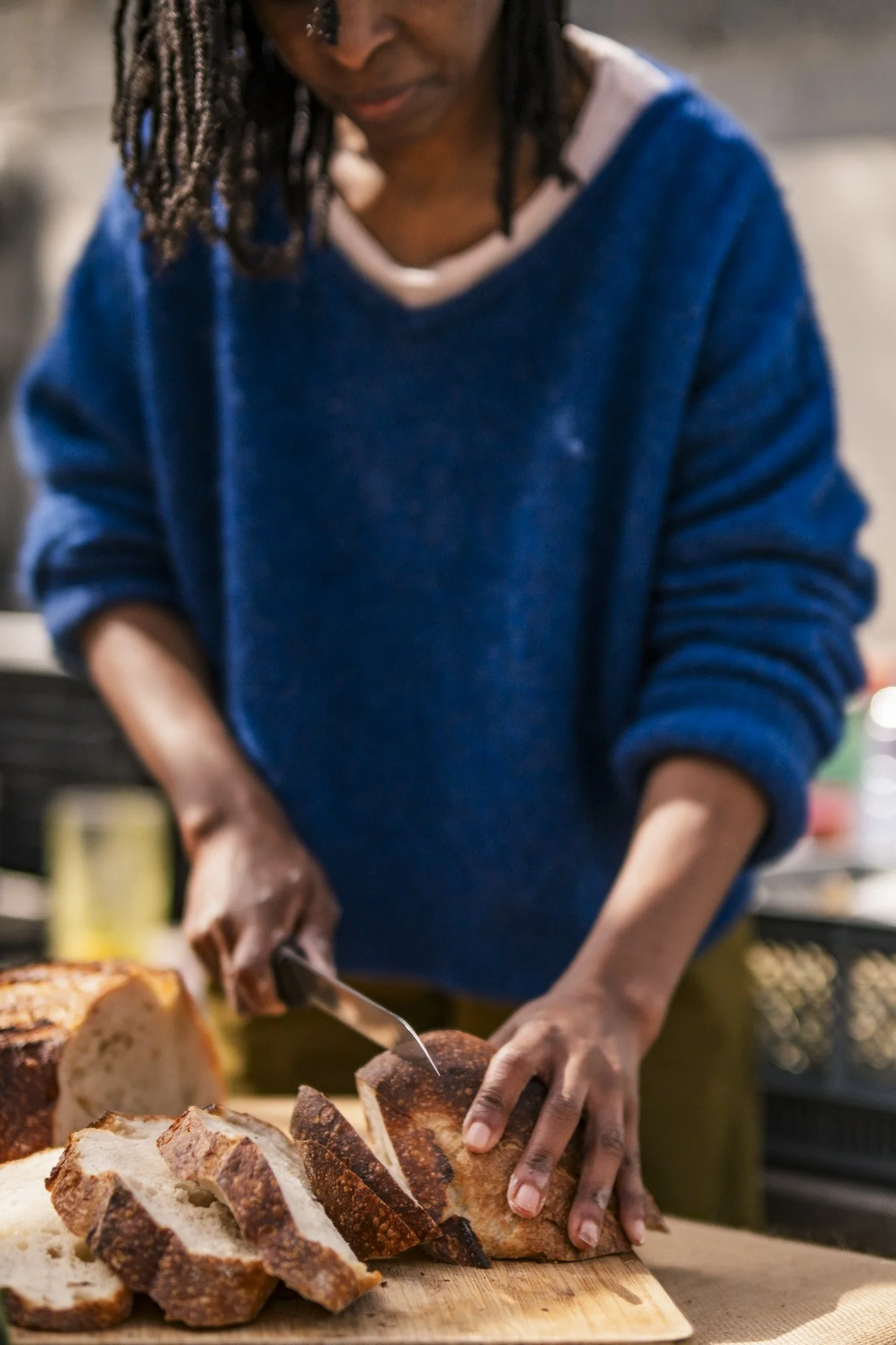 Michel Gonzaga offers a breadlunch with sourdough and lots of vegetable spreads