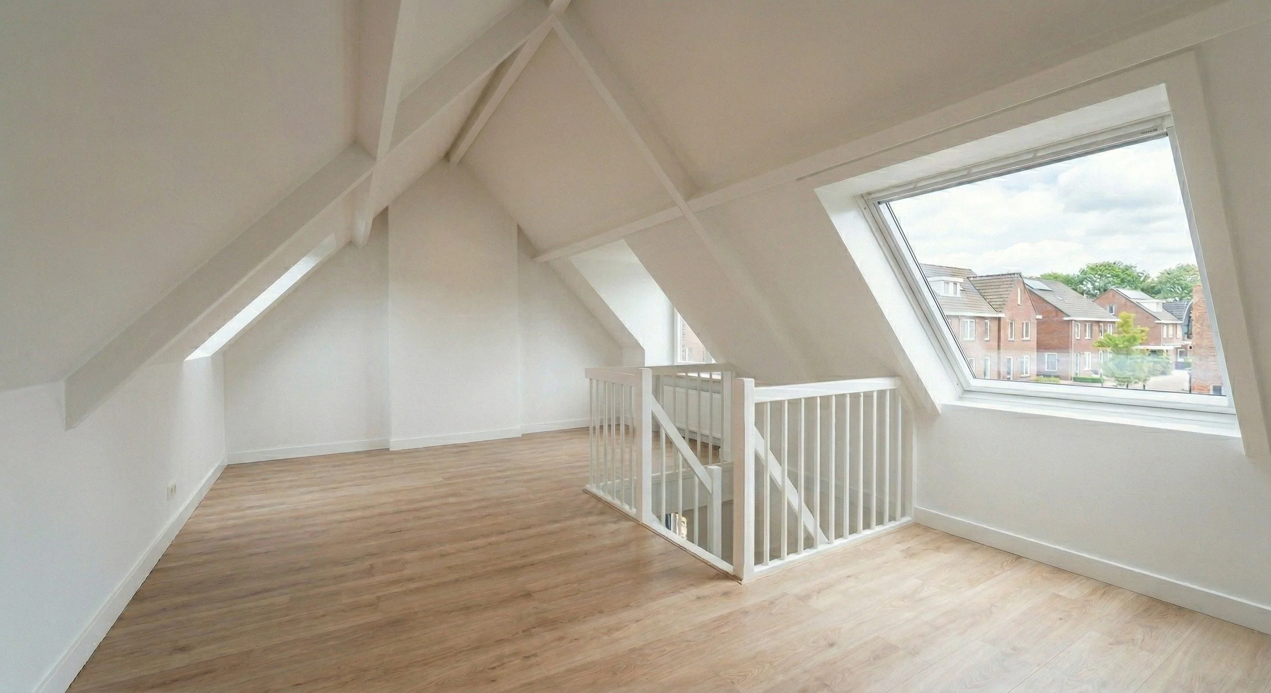 zolder stucwerk renovatie