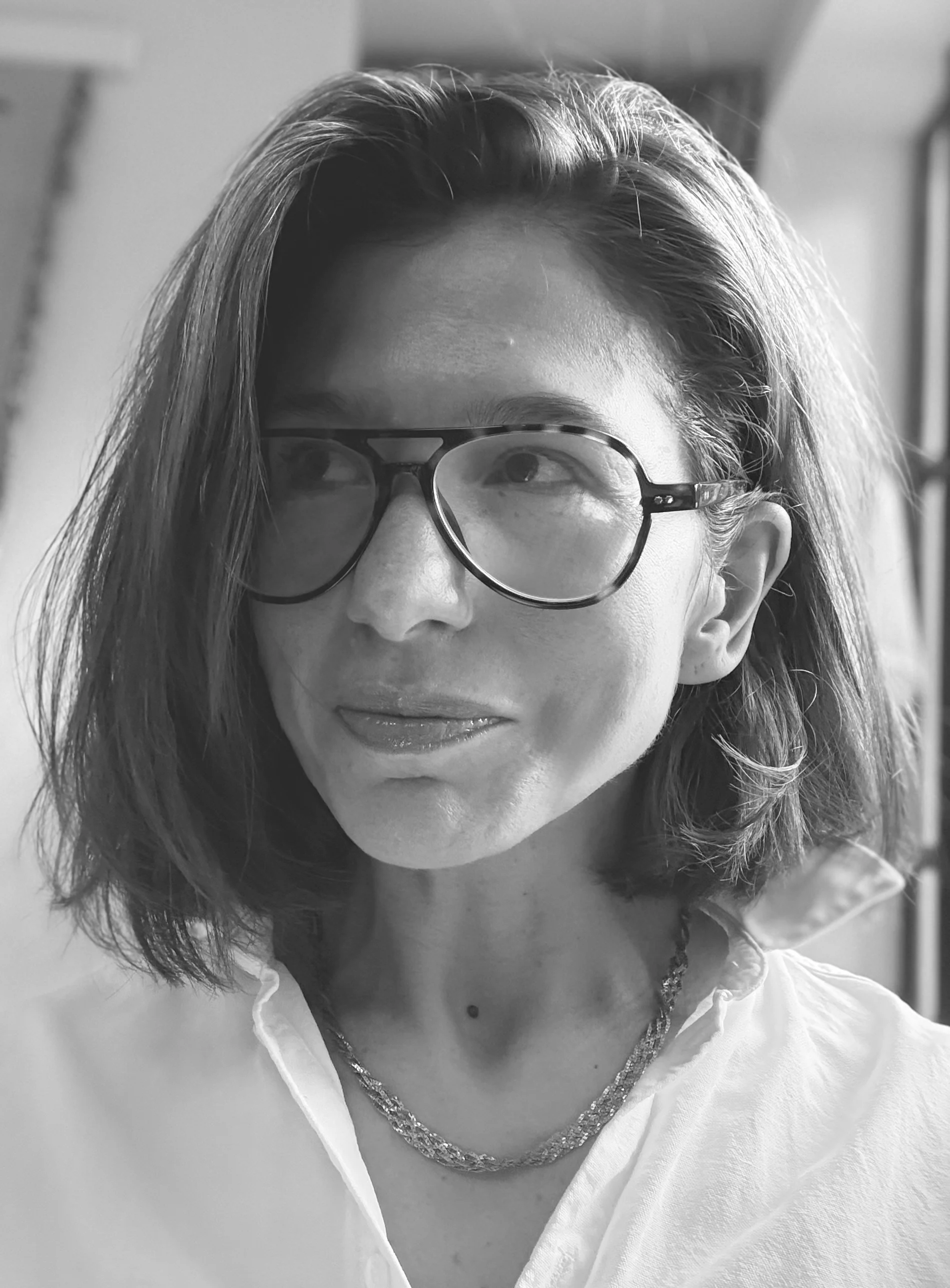 Black and white photo of Alex Manson-Smith, senior creative at Accenture Song.