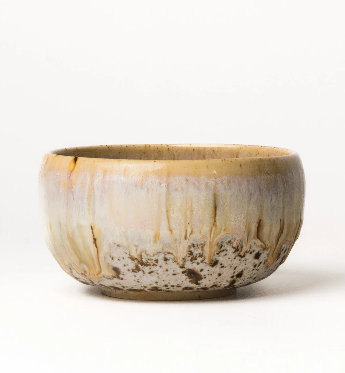 keramik-cappuccino-tasse-beige-sprinkles-braun-handgedreht-front.jpg