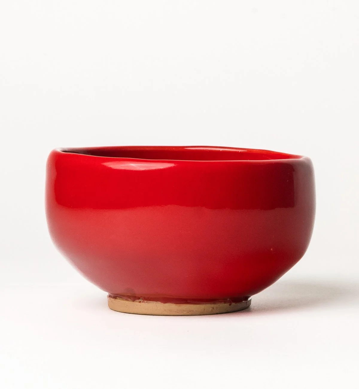 keramik-cappuccino-tasse-rot-handgedreht-front.jpg