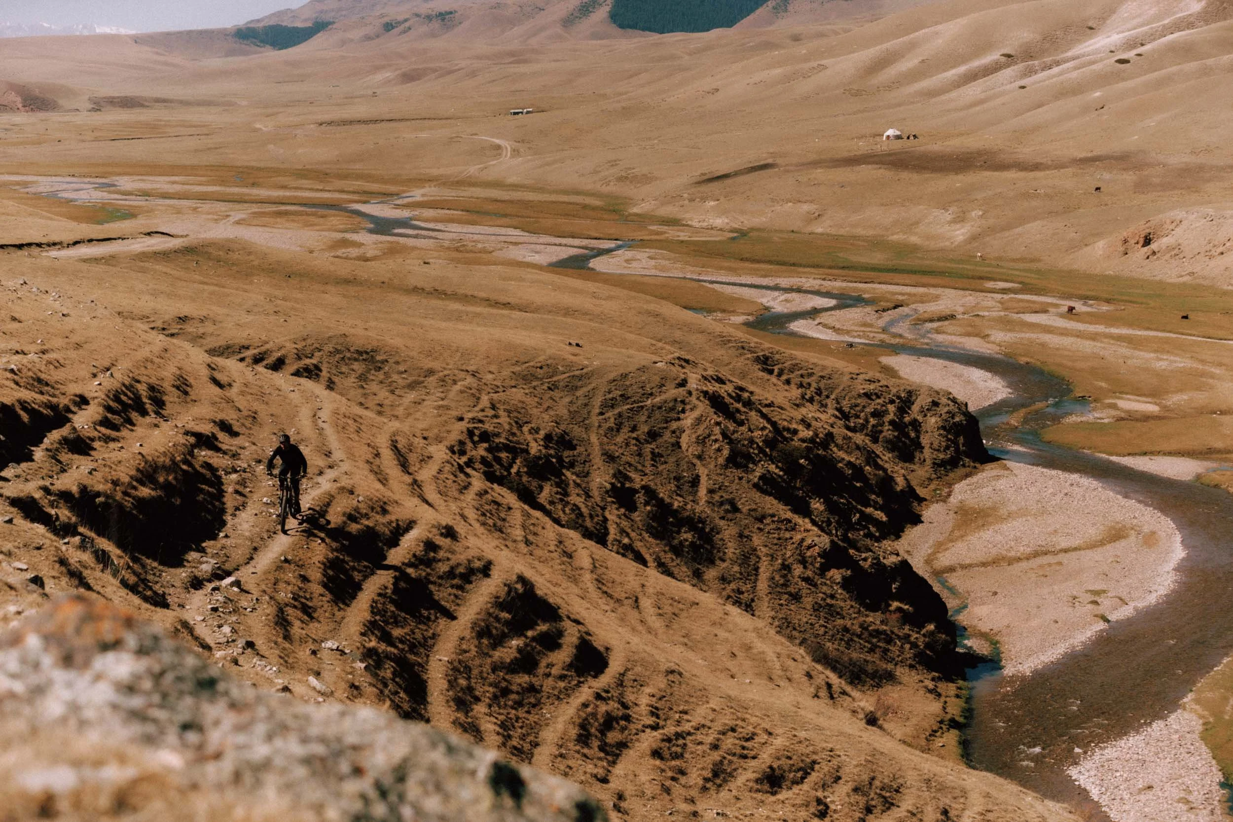 Kazakhstan-Mountain-Bike-2015-Dan-Medhurst-2365.jpg