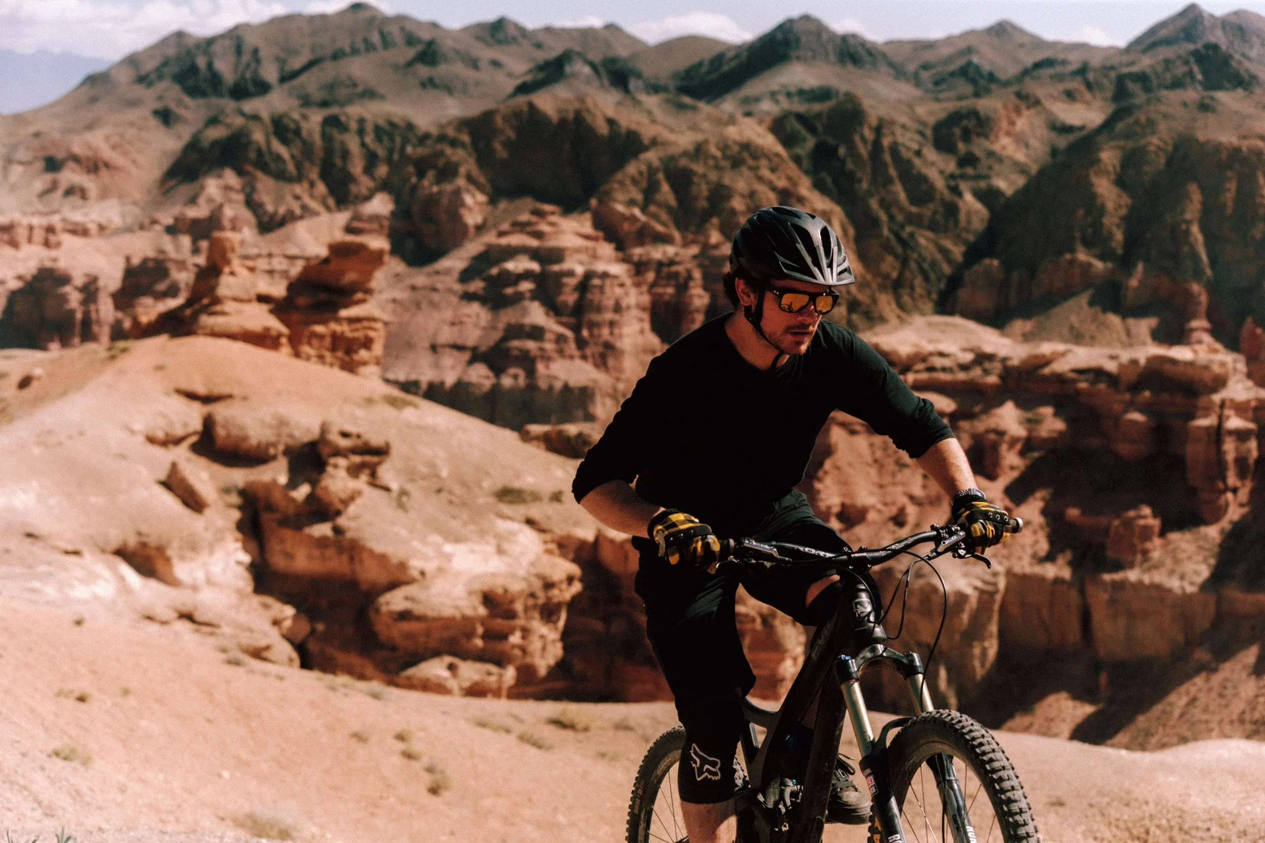 Kazakhstan-Mountain-Bike-2015-Dan-Medhurst-1265.jpg