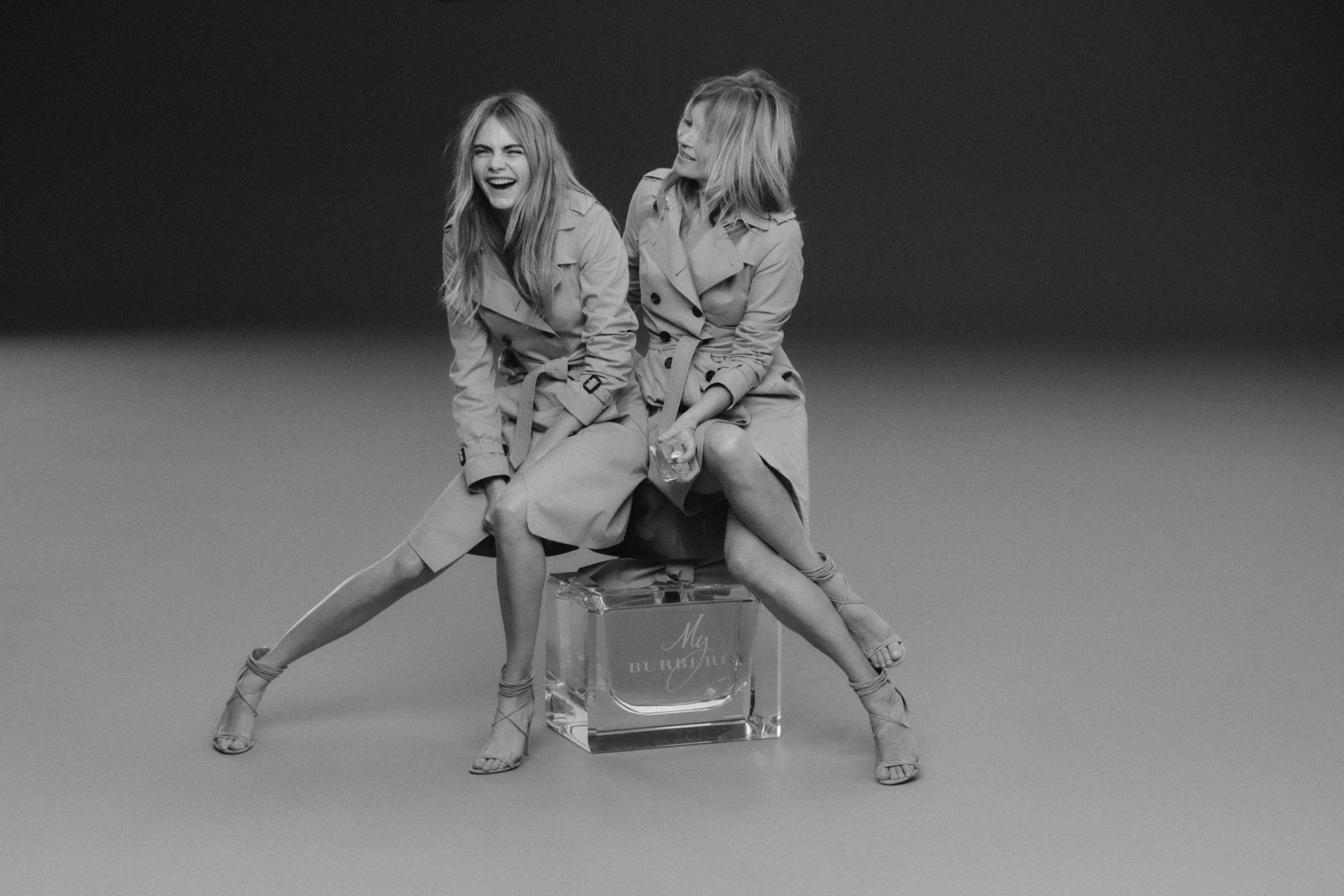 Burberry-Kate-Moss-Cara-Delevingne-1770.jpg