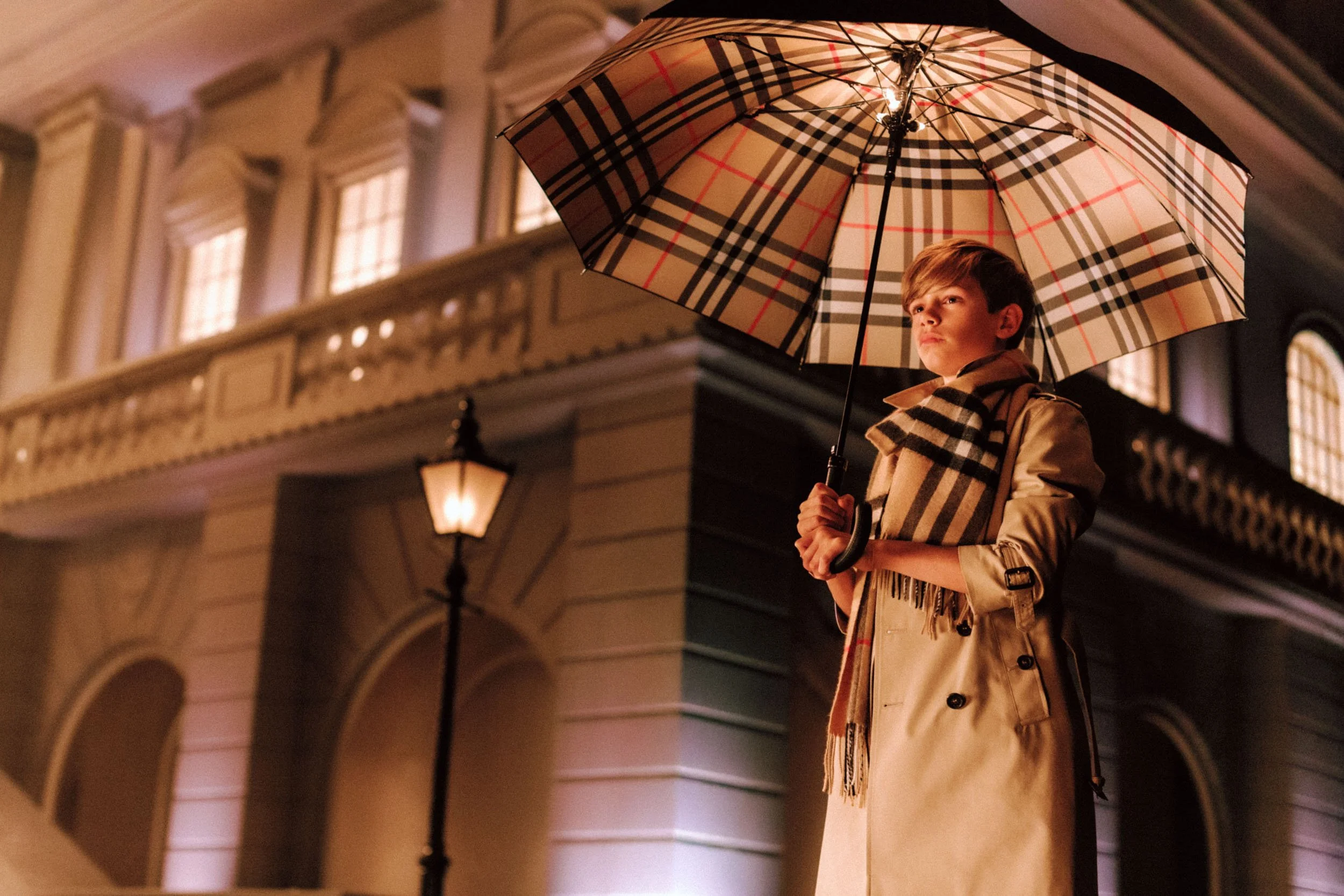 Burberry-Festive-2014-Dan-Medhurst-1815.jpg