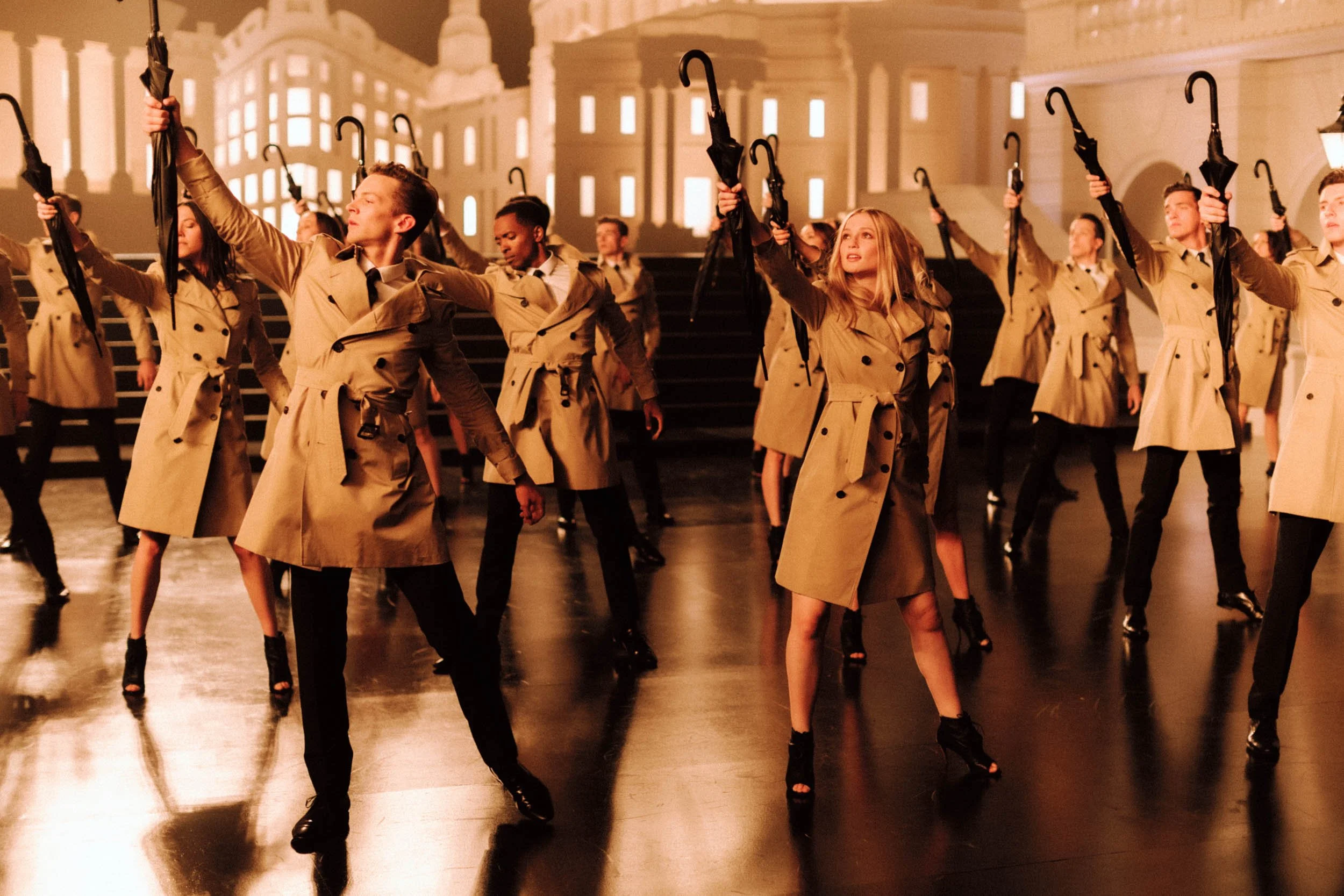 Burberry-Festive-2014-Dan-Medhurst-1180-2.jpg