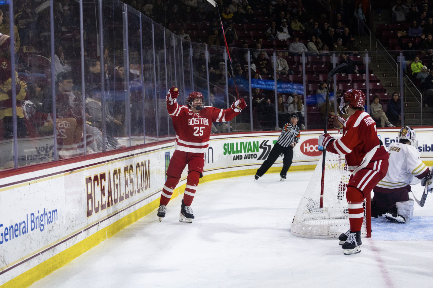 BU Men's Hockey: Terriers sweep Eagles with 5-1 win at Conte Forum