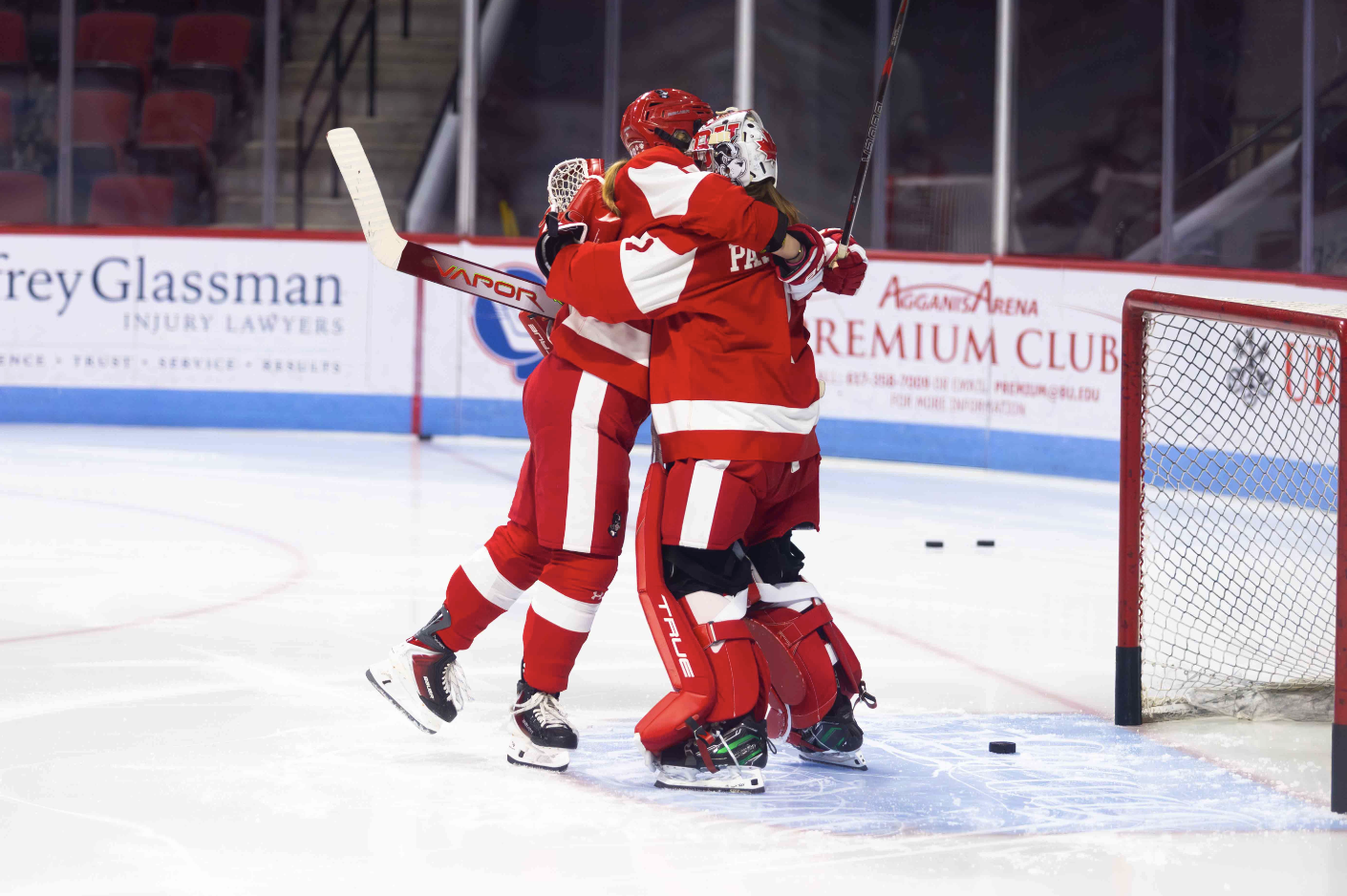 BU Women's Hockey: Terriers shut out by Maine, extend scoring drought