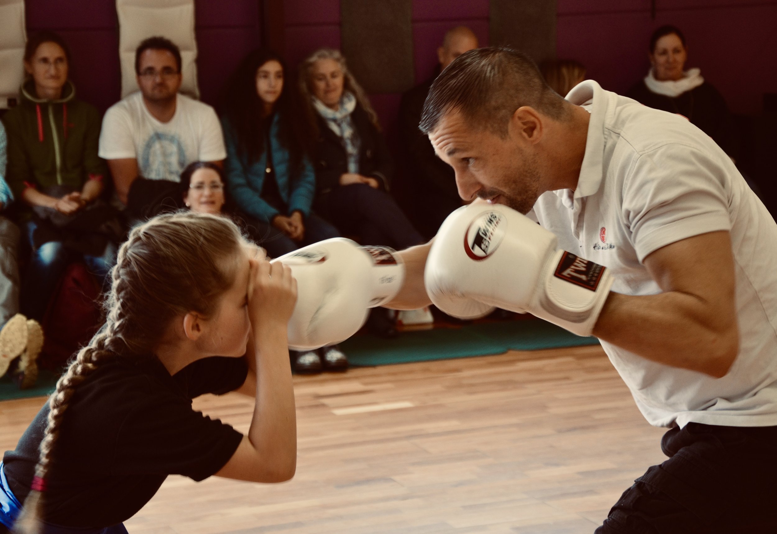 Selbstverteidigung für Kinder in Karlsruhe – Hieb und Stichfest Kindertraining