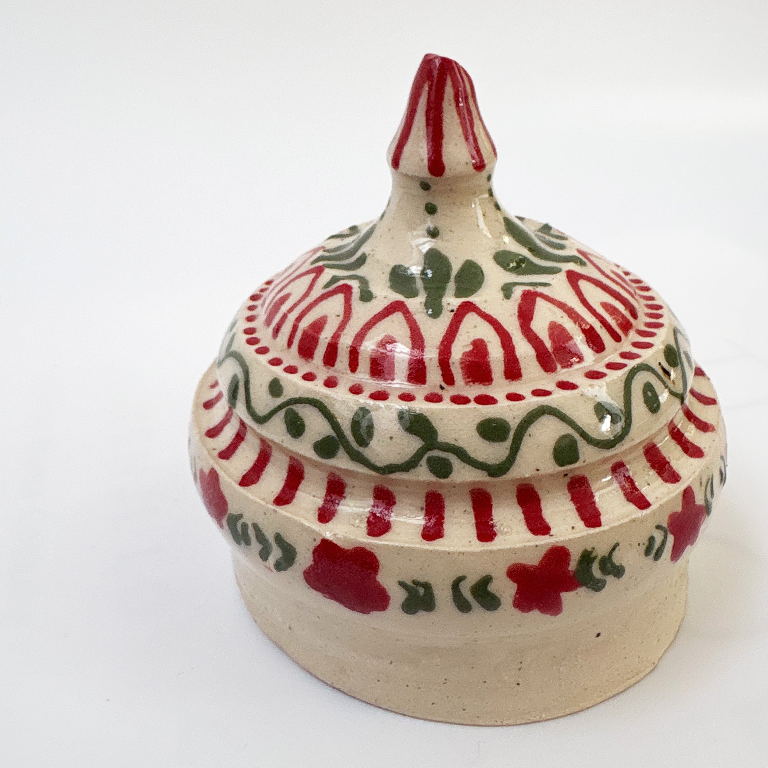 jewellery-holder-green-red-1.jpg