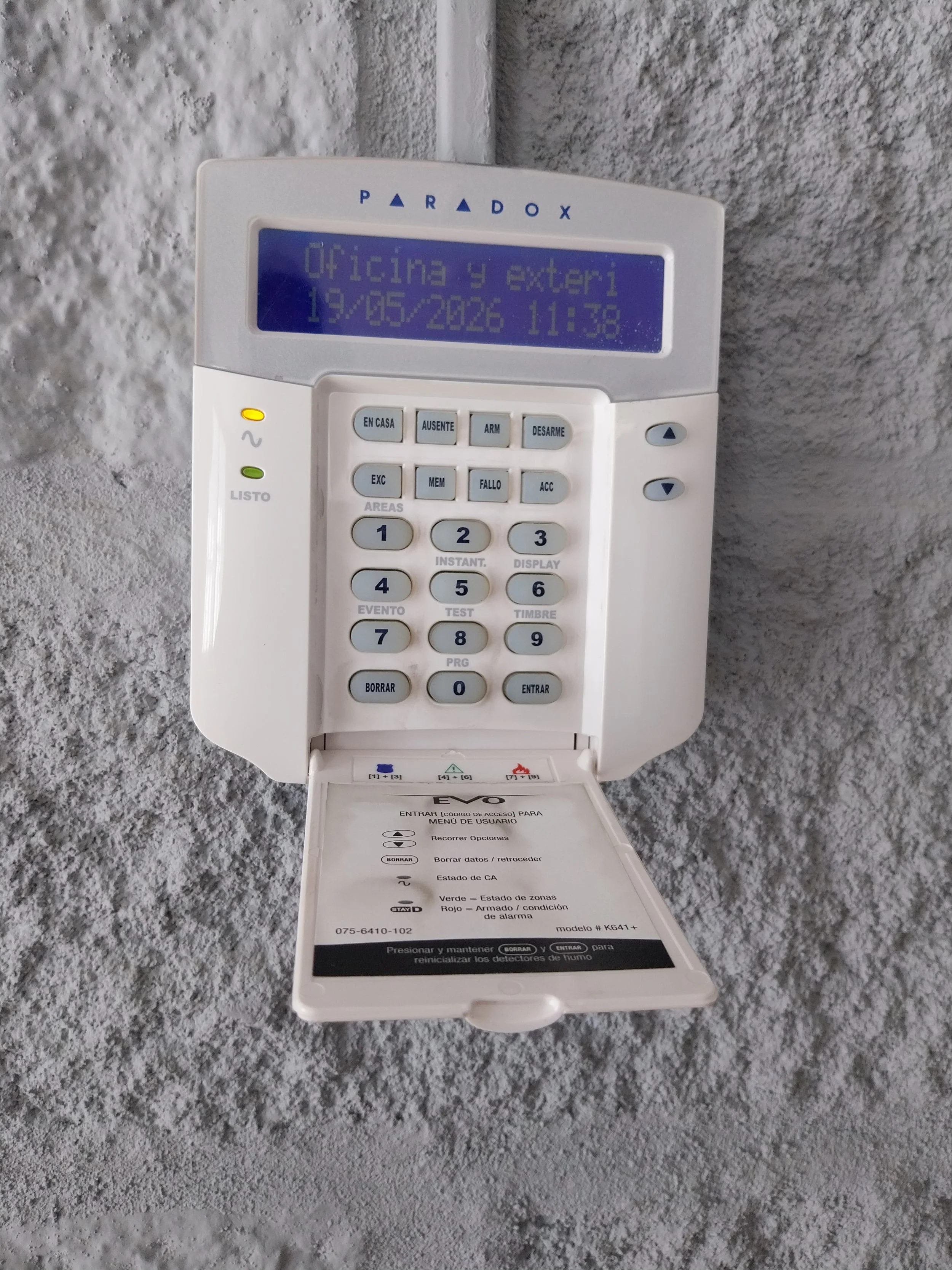 Pantalla digital gestor del sistema de Seguridad de  EASY-BOX Mini-almacenes en Torrent (Valencia)
