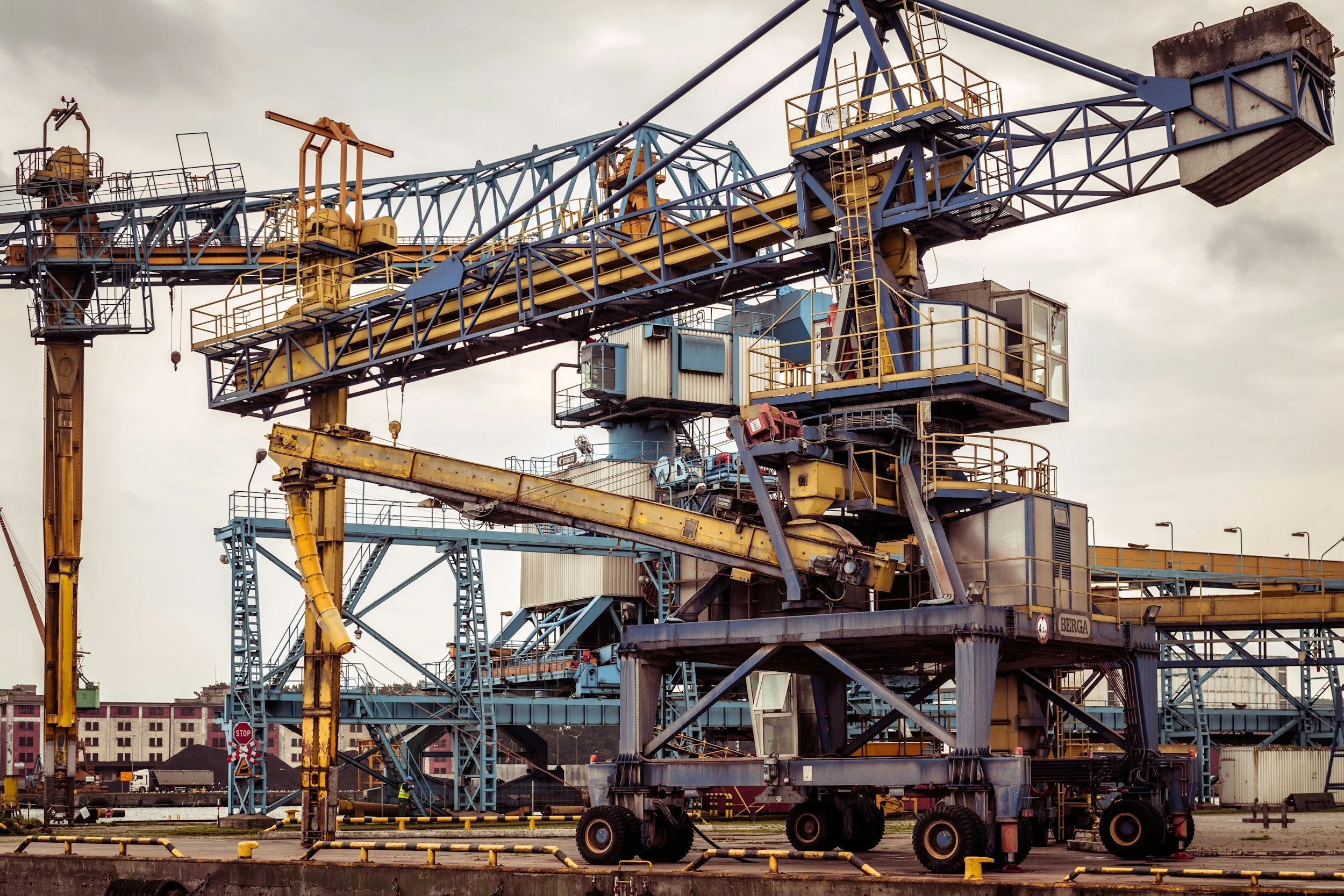 Wanhong Shuangxi | Machinery &amp; Industrial Manufacturing SAP S/4HANA Cloud Success Story Machinery &amp; Industrial Manufacturing