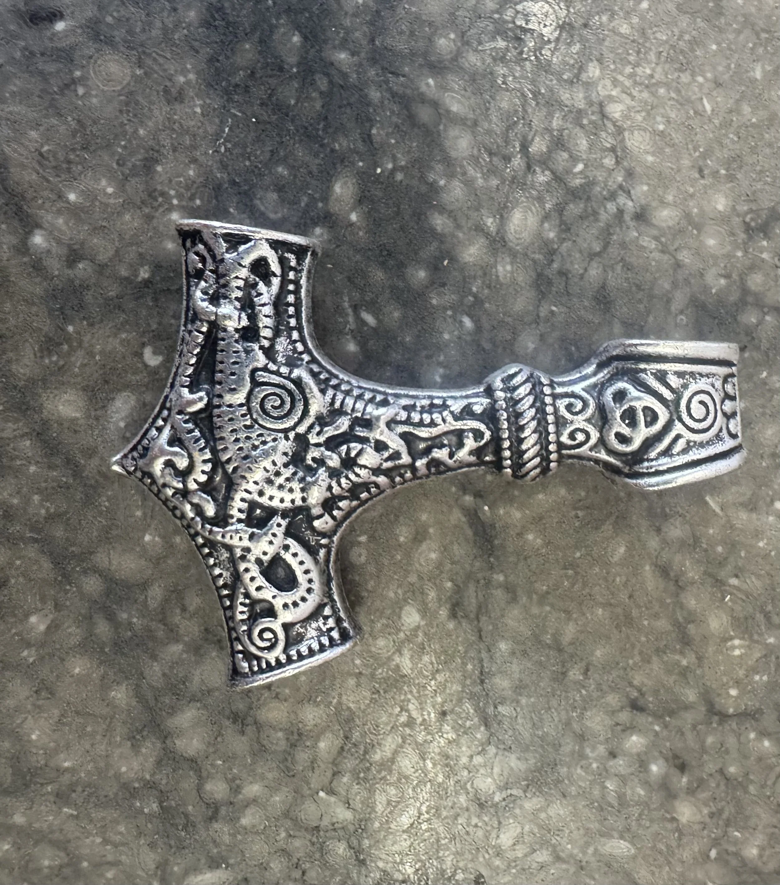 MJOLNIR (MARTILLO DE THOR)