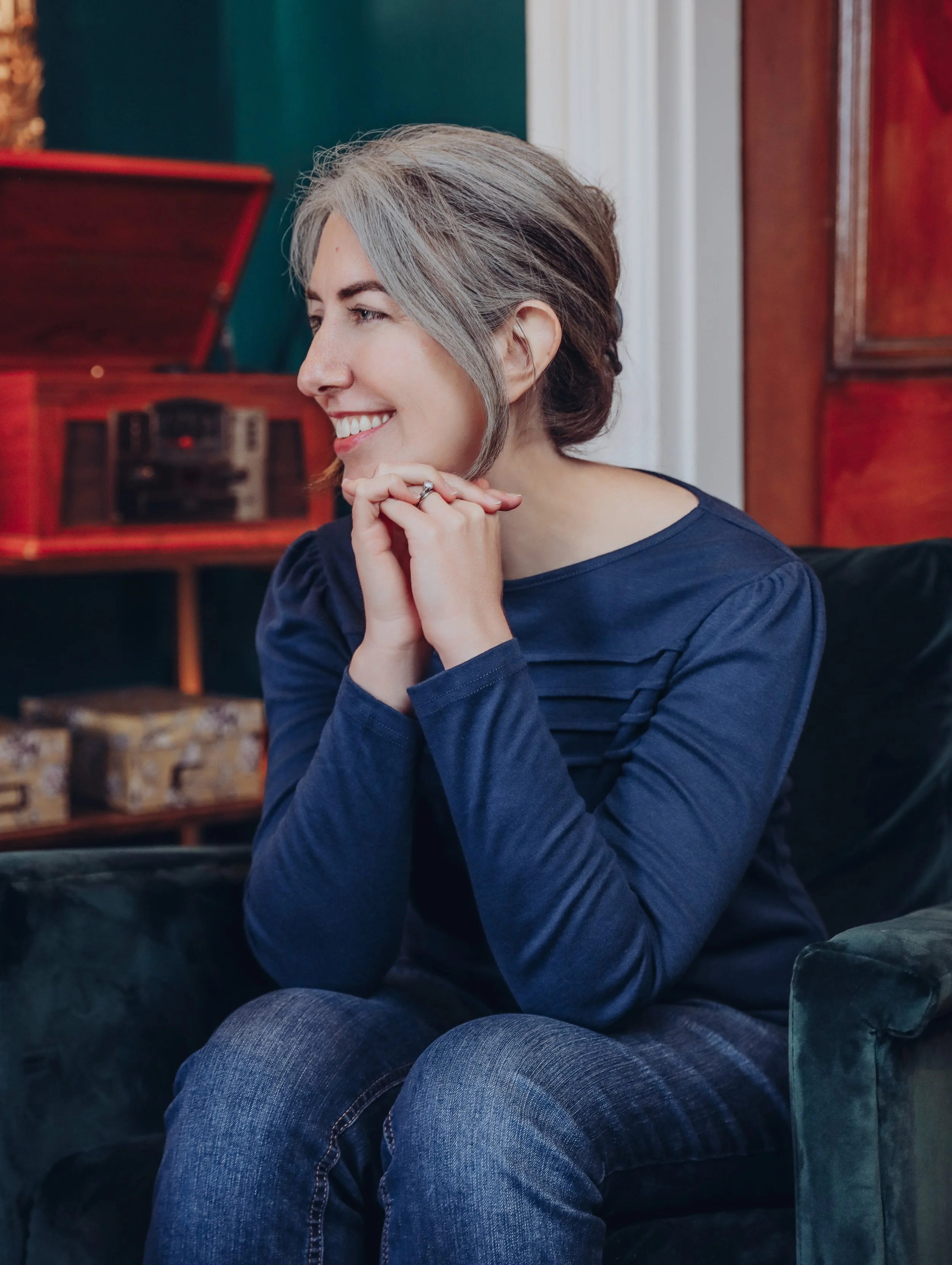 Kathleen Robbins is a surrogacy doula in St. Louis and offers doula support for intended parents and gestational carriers.