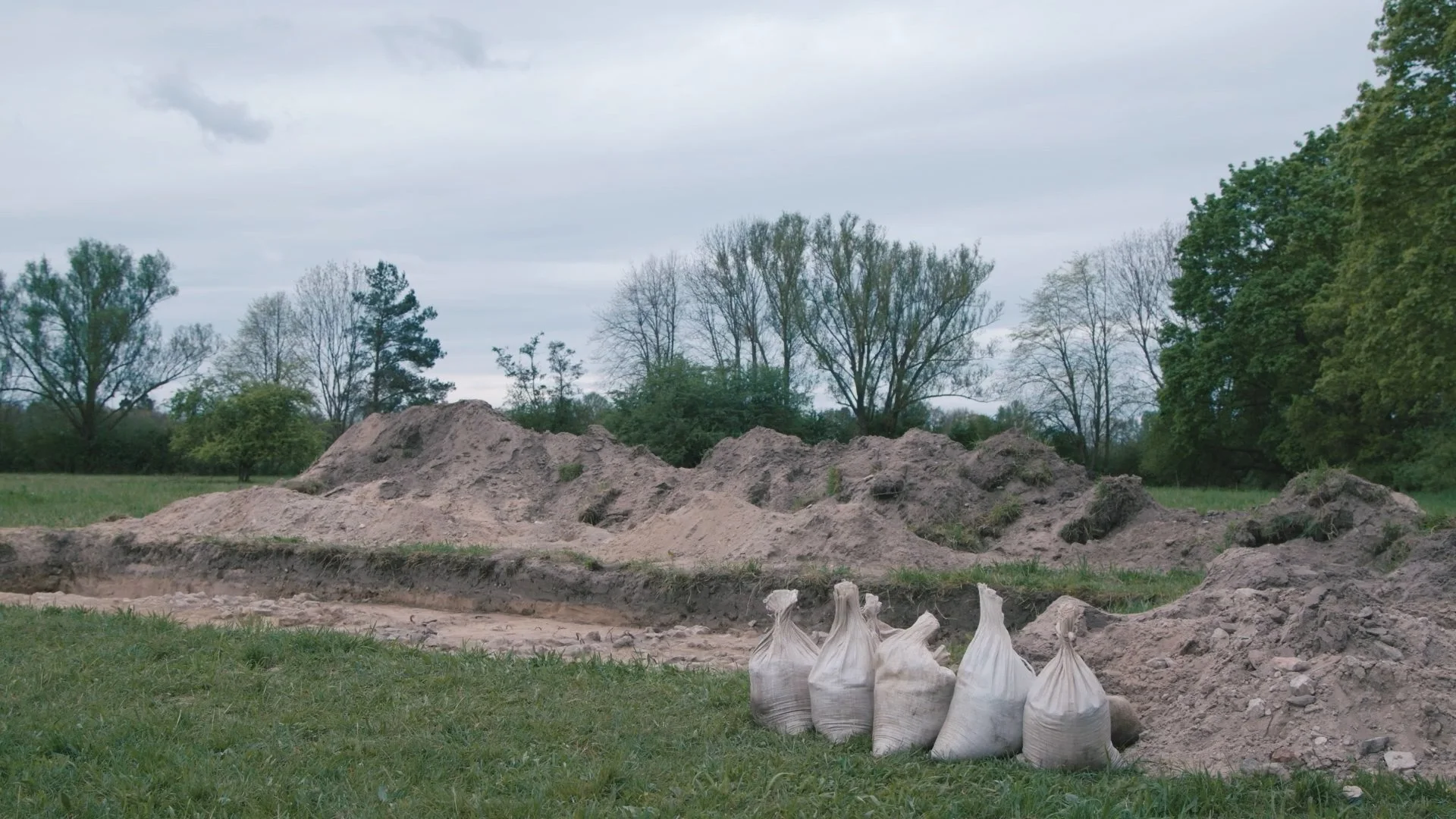 TRAILER  FINAL incl. Subtitels_1.00_24_55_11.Standbild016.jpg