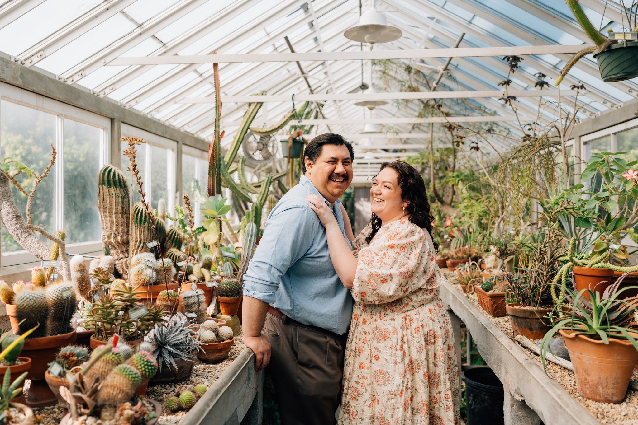 I'm a sucker for a greenhouse and trying to make you laugh 😆🌵

See ya in Juneau, Alaska starting June 2026 🤍 Link in bio for availability!

#juneaualaskaphotographer #juneaualaska #alaskaelopementphotographer #juneauelopementphotographer #alaskacr