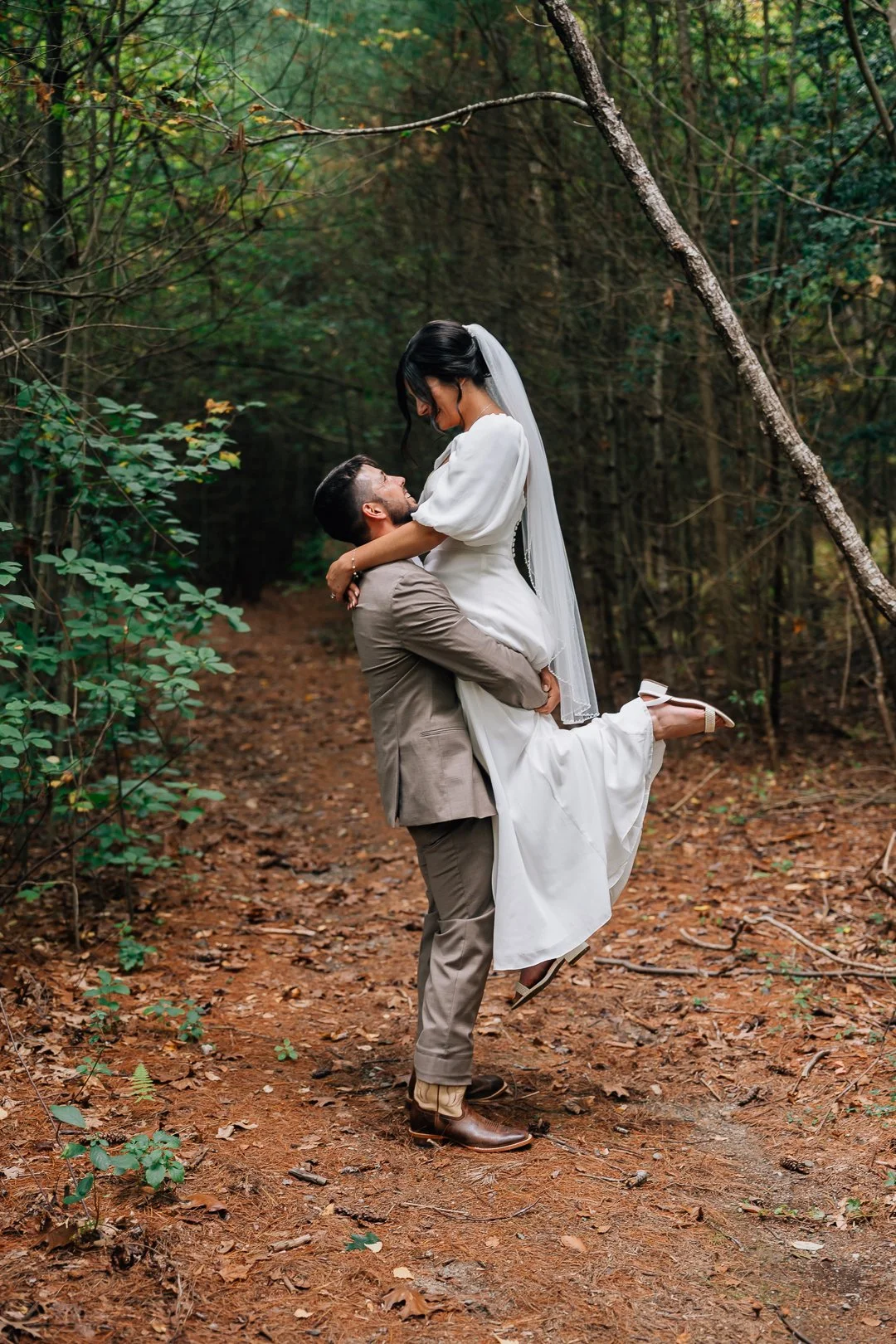 Couple in Alaska eloping in Juneau