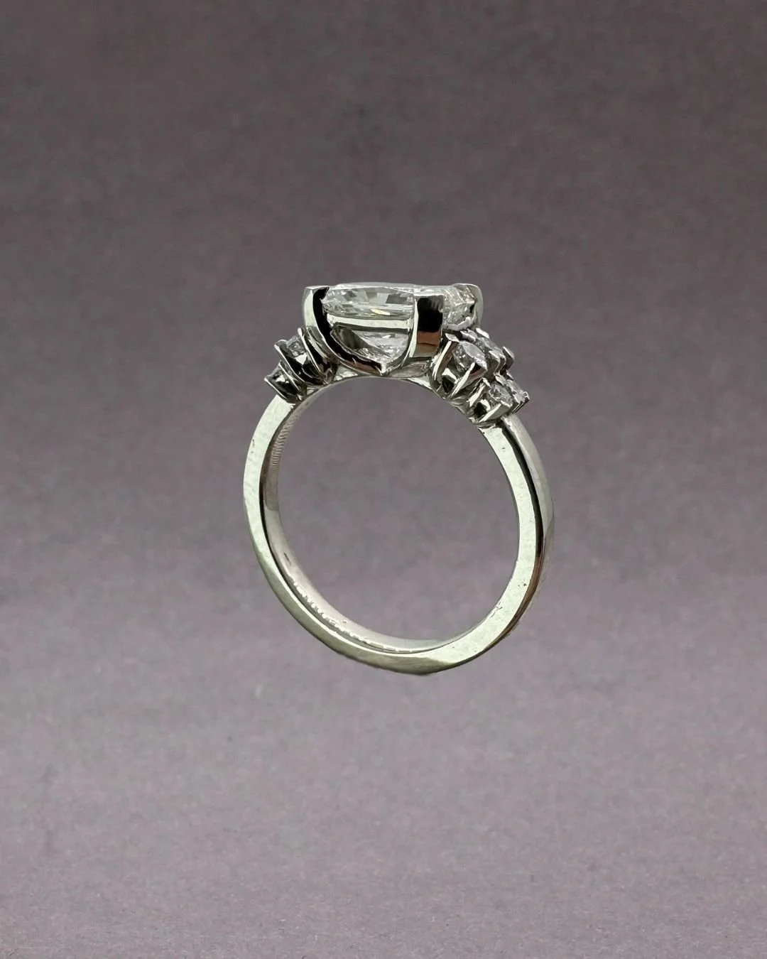 Ring platina, diamanter
*pris på förfrågan