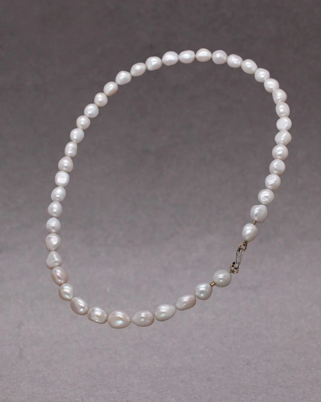 Collier sötvattenspärlor guld, silver 4800kr
