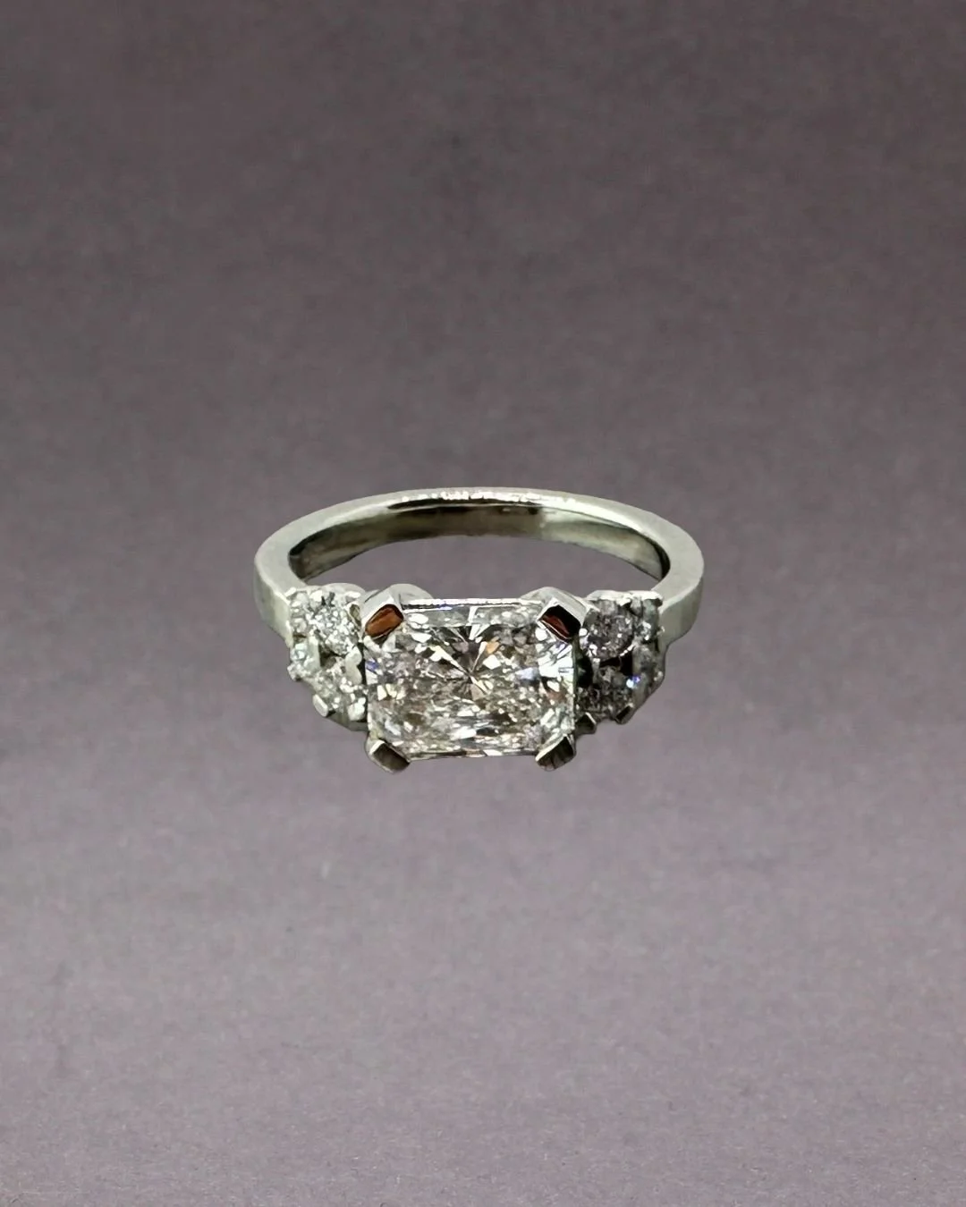Ring platina, diamanter
*pris på förfrågan