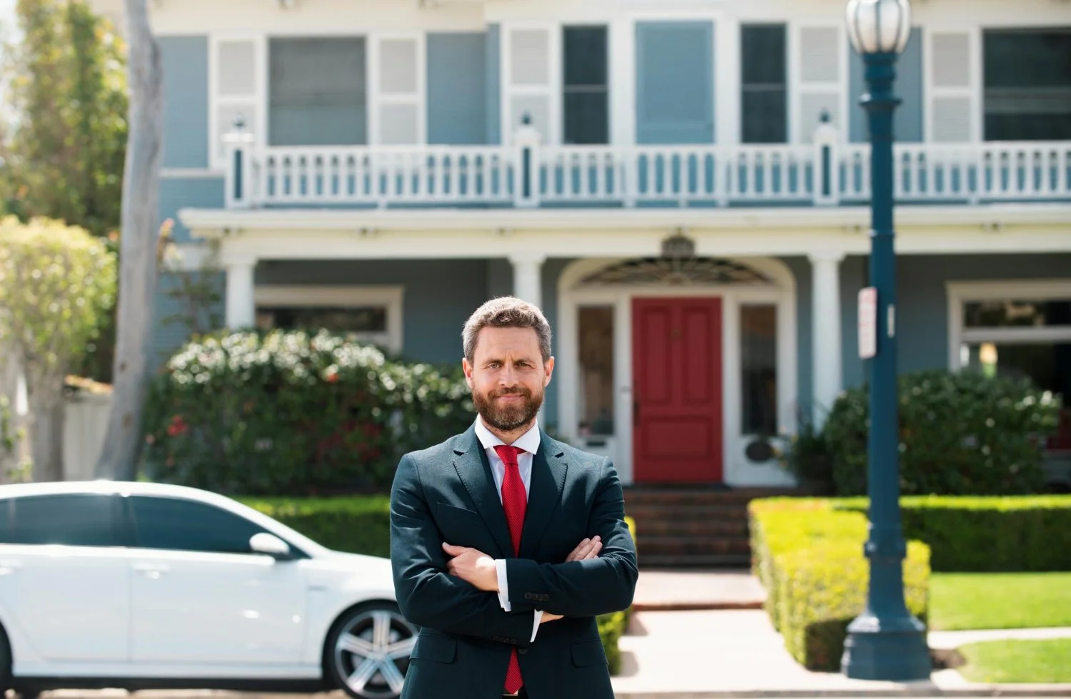 How Real Estate Agents Can Use a Virtual Assistant to Keep Everything Organized
