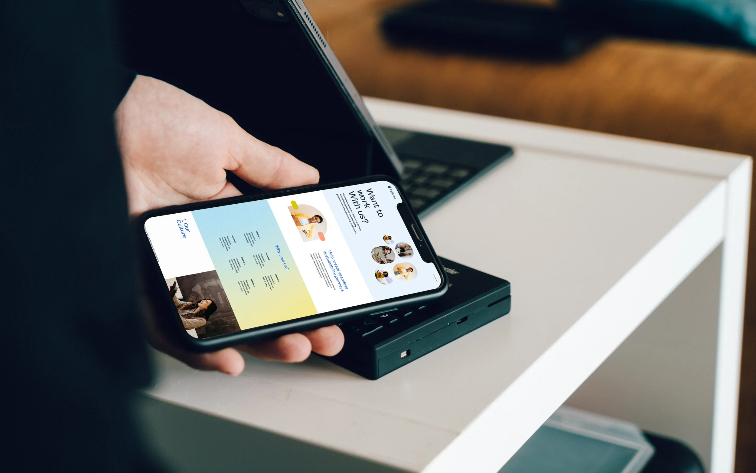 mockuuups-apple-pay-iphone-mockup.jpeg