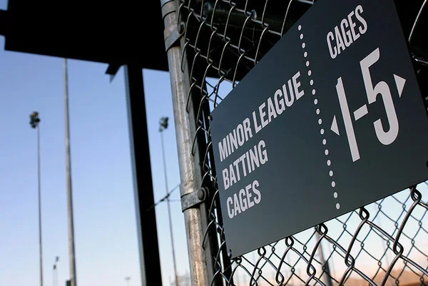 airpark-signs-salt-river-fields-at-talking-stick-7.webp