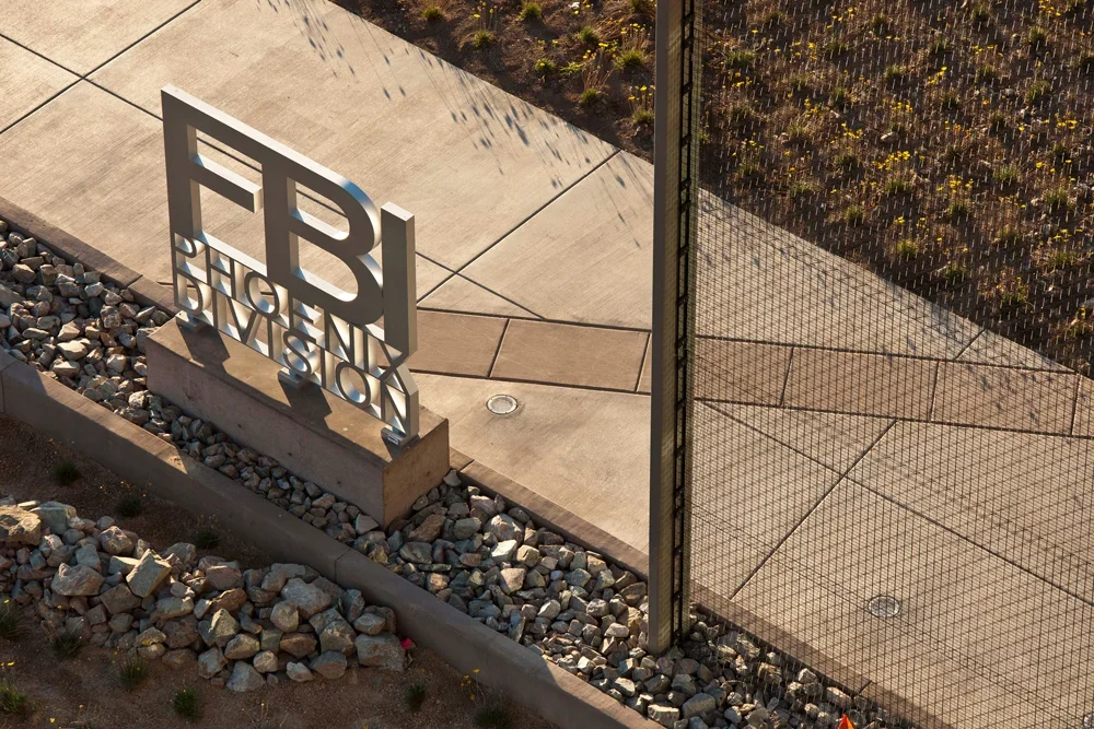 airpark-signs-fbi-12.webp