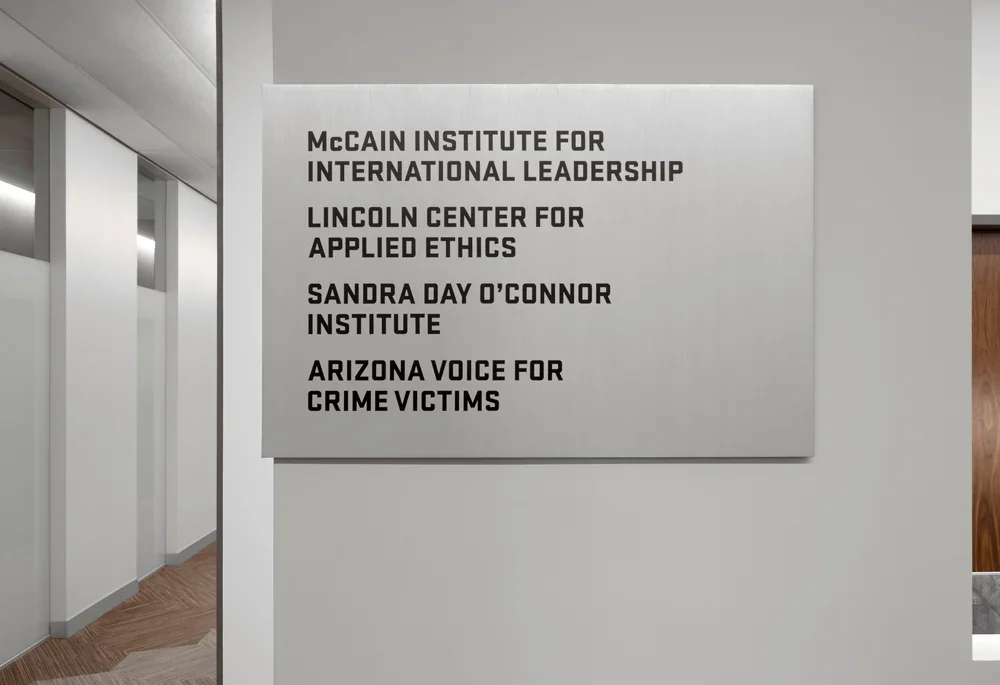 airpark-signs-asu-sandra-day-oconnor-college-of-law-4.webp