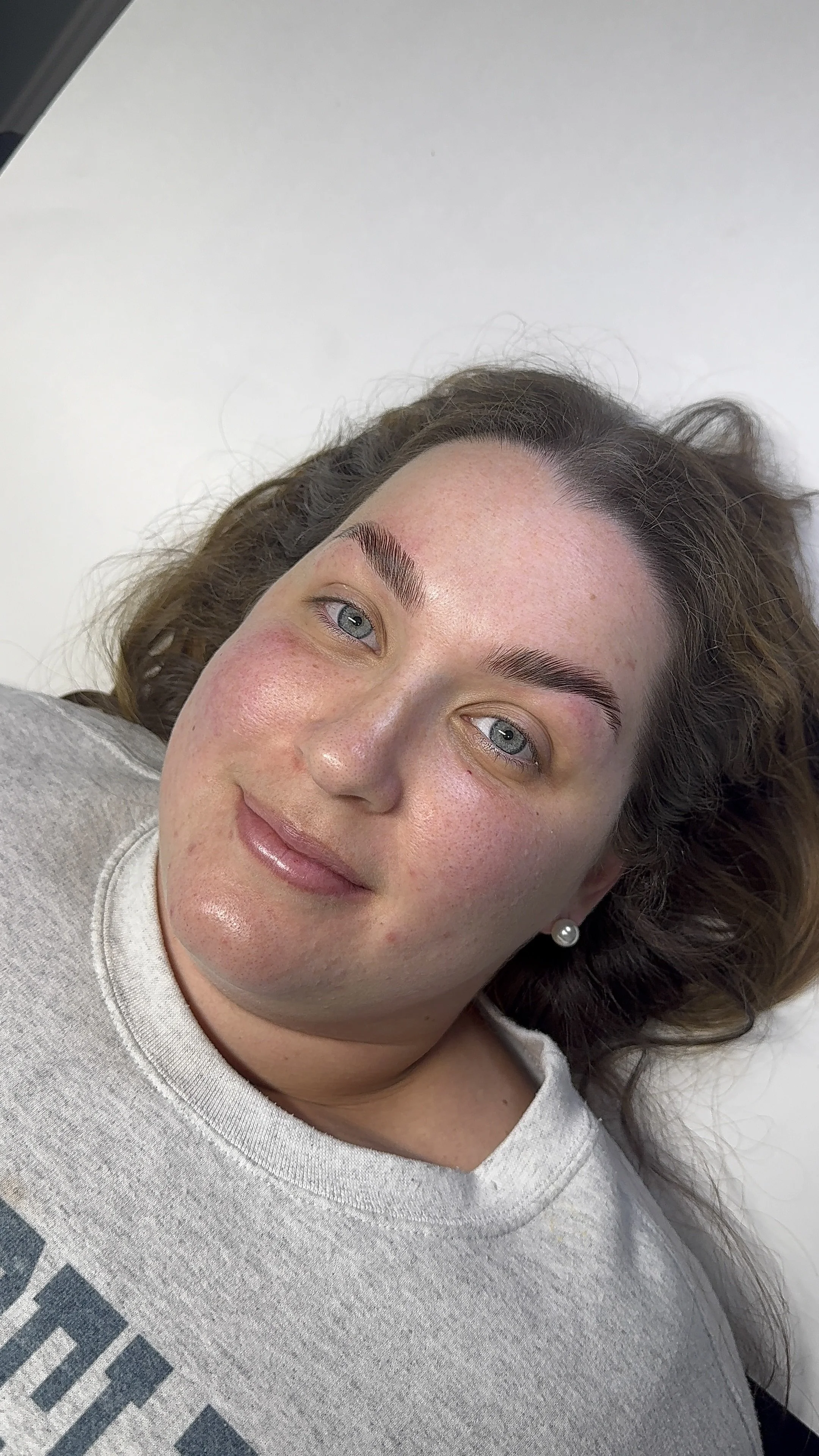 Picture of a lady with Ombre Brows / Mircoshading