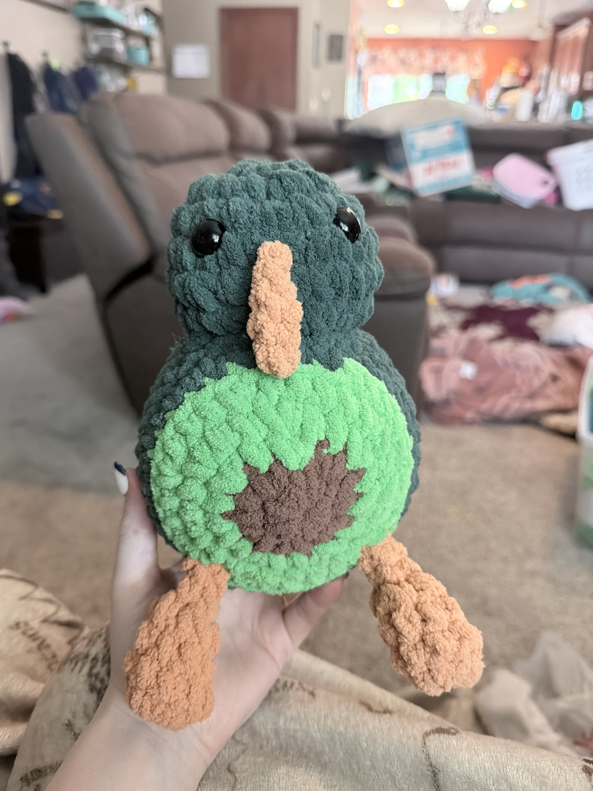 AvacadoBird: Inspired by pattern by PeachPenguinCrochet