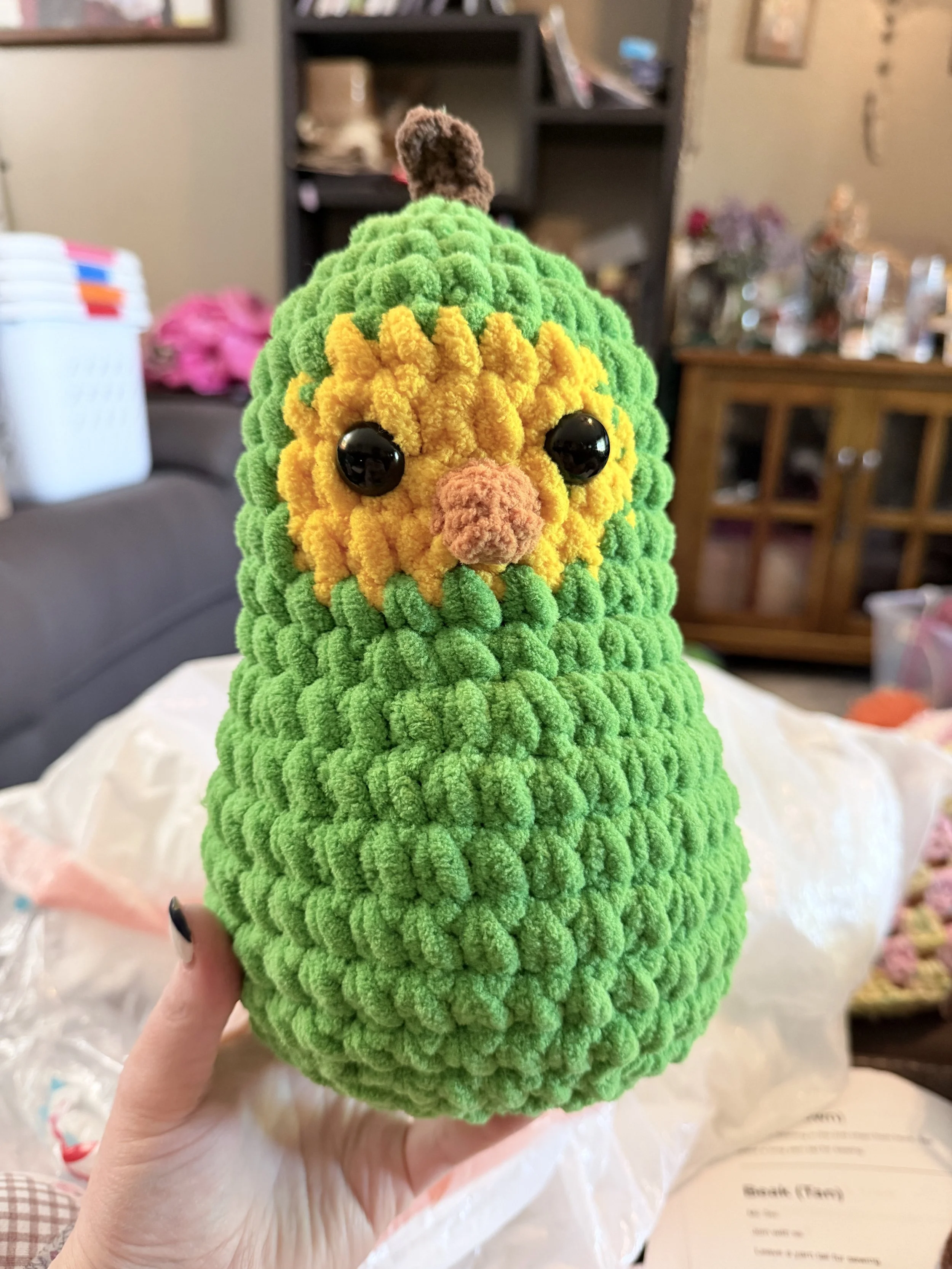 PearAKeet: Pattern By PeachPenguinCrochet