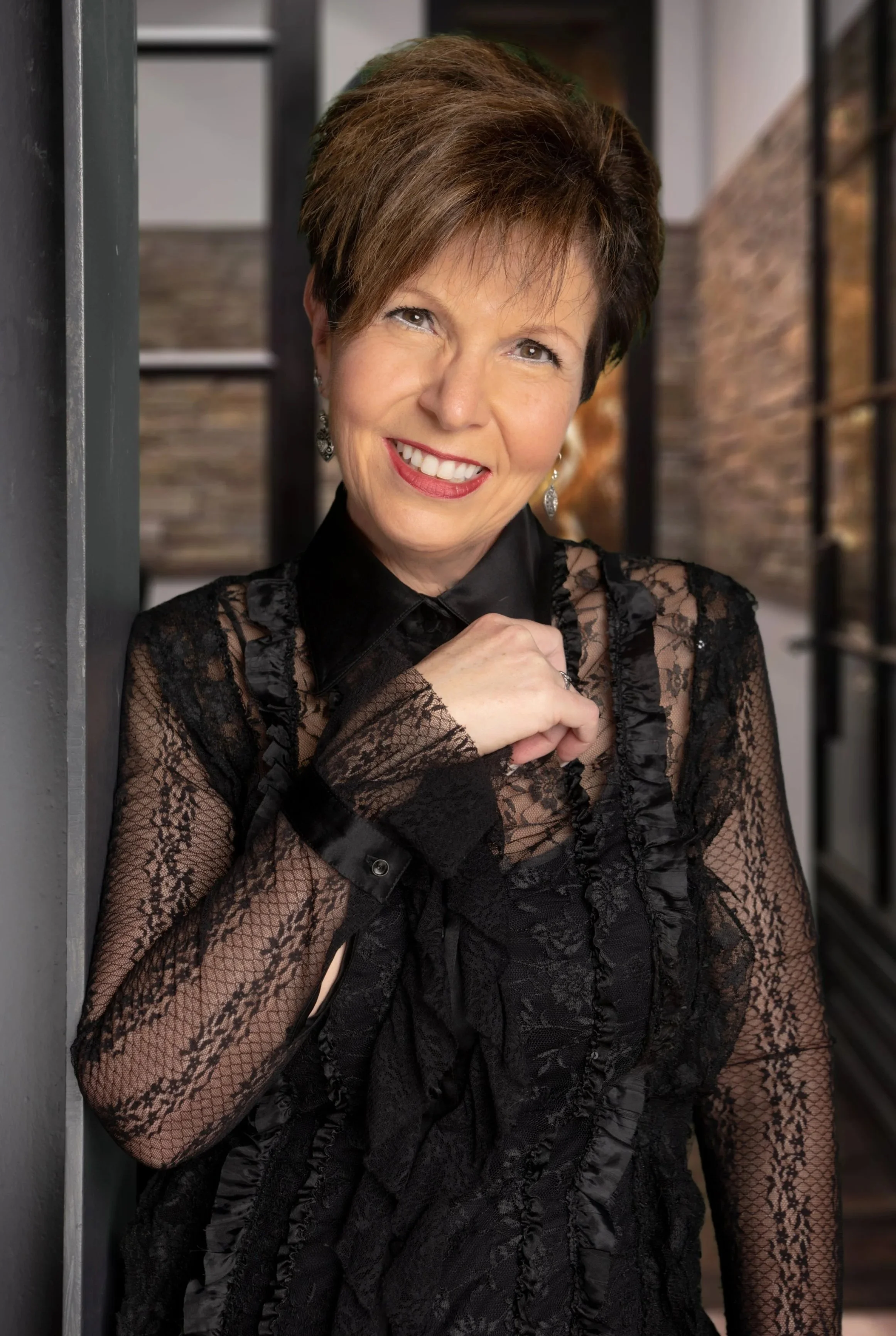 Ally Brown - Stories that stay with you