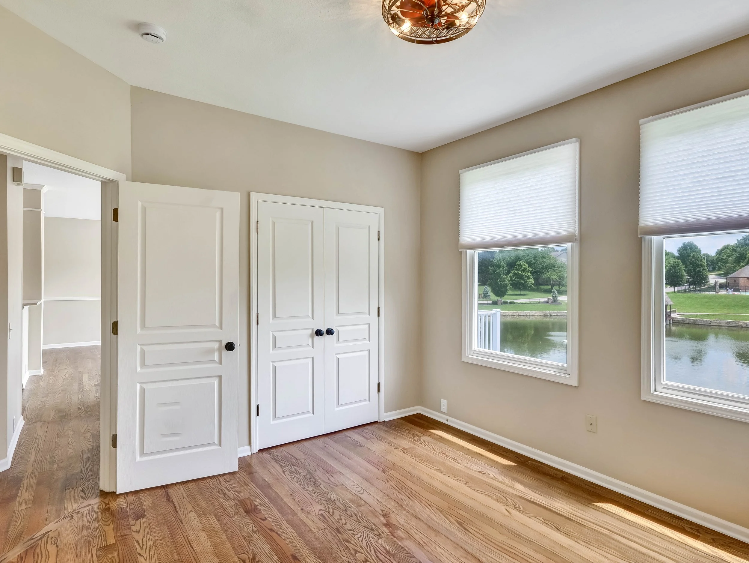 36-14509 Howe Drive-36.jpg